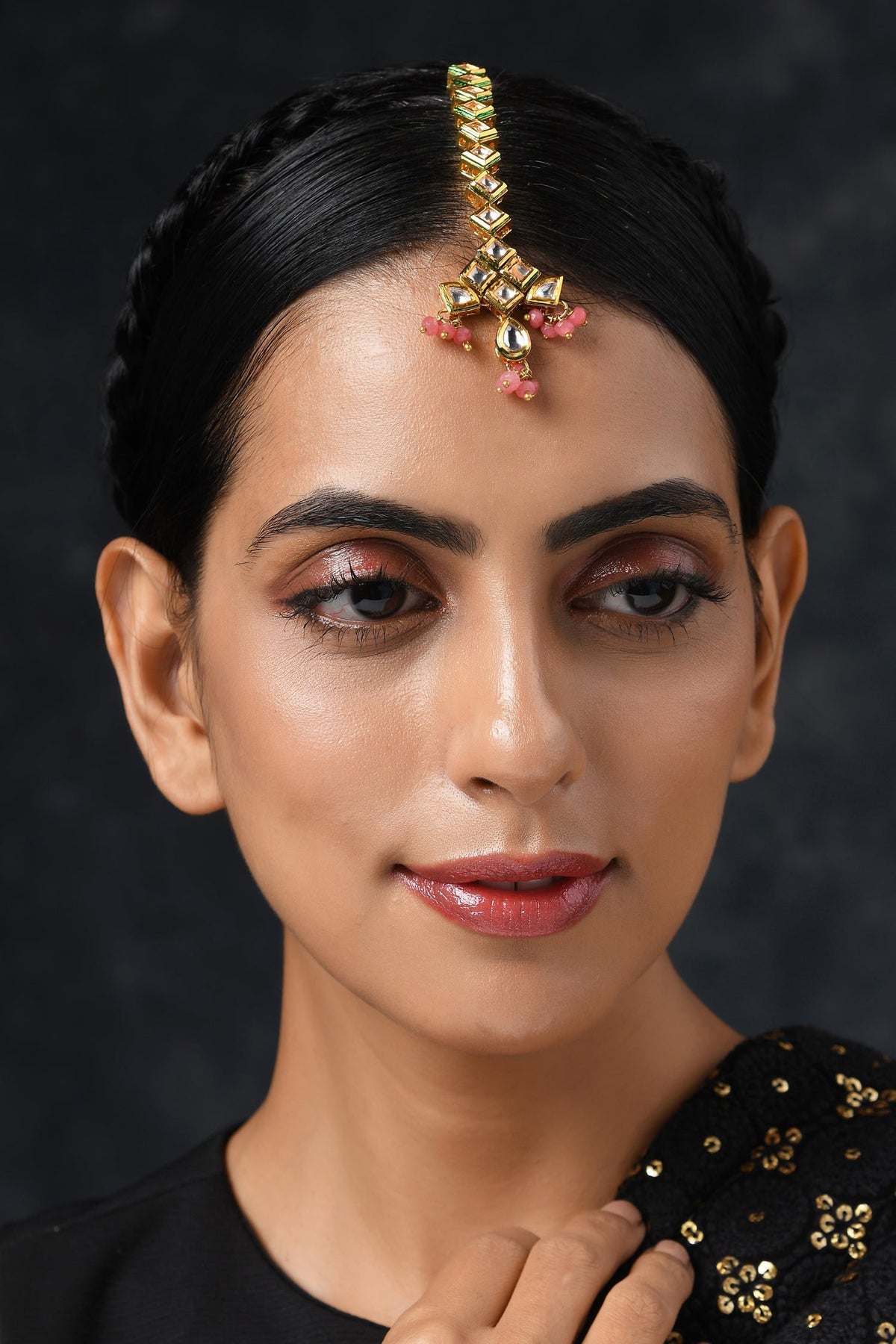 Cutwork Kundan Embellished Maangtikka 