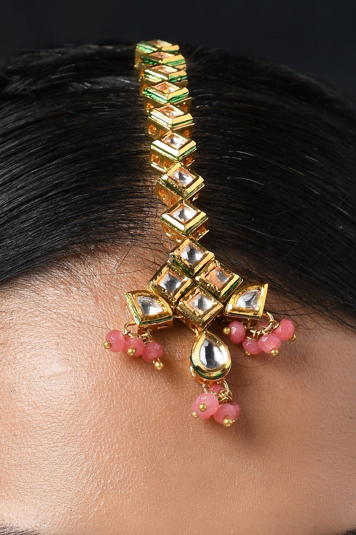 Cutwork Kundan Embellished Maangtikka 