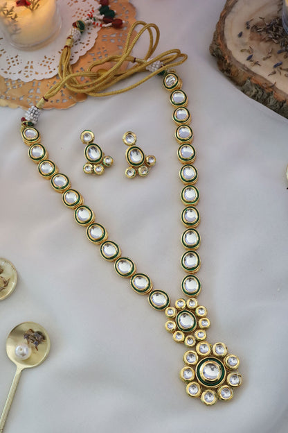 Floral Pendant Necklace Set 
