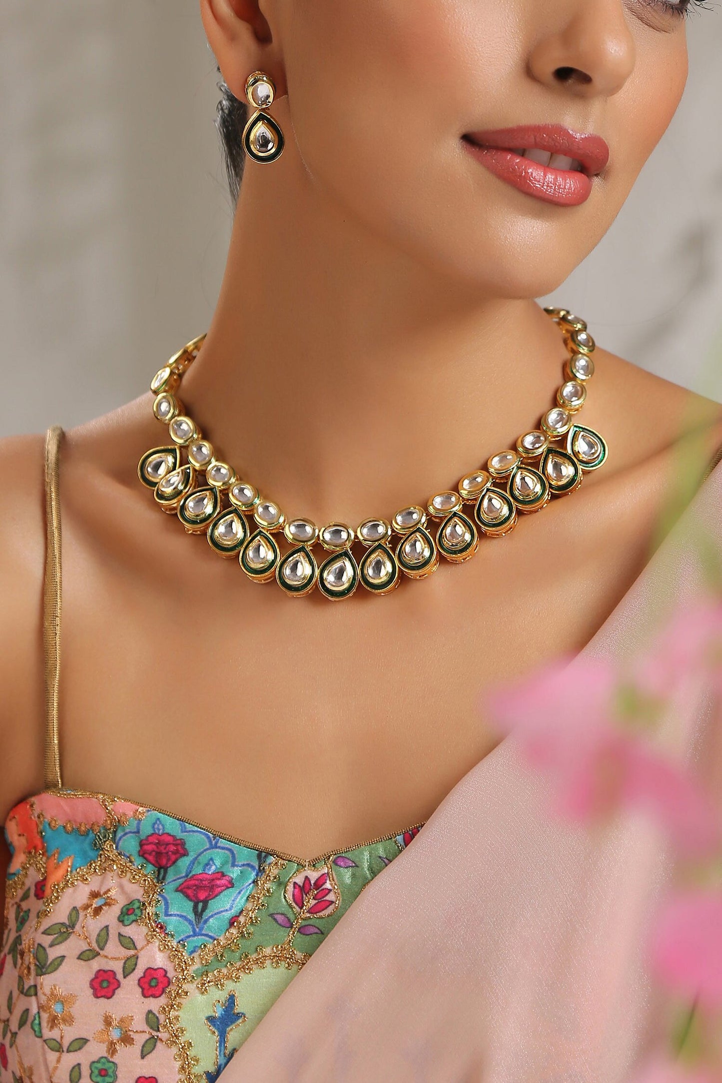 Tear Drop Carved Necklace Set 