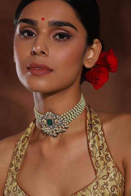 Floret Carved Choker 
