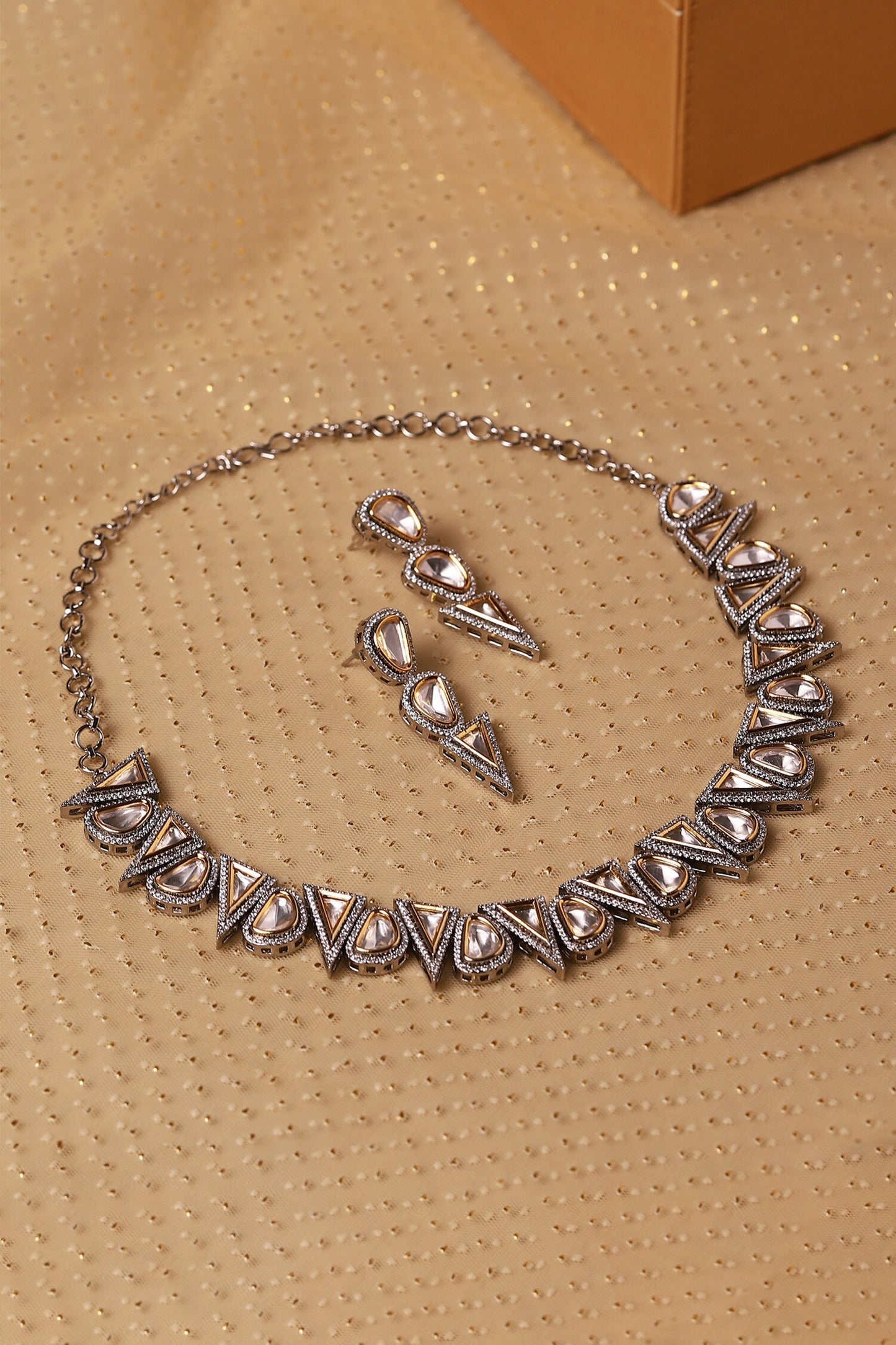 Geometric Cutwork Necklace Set 
