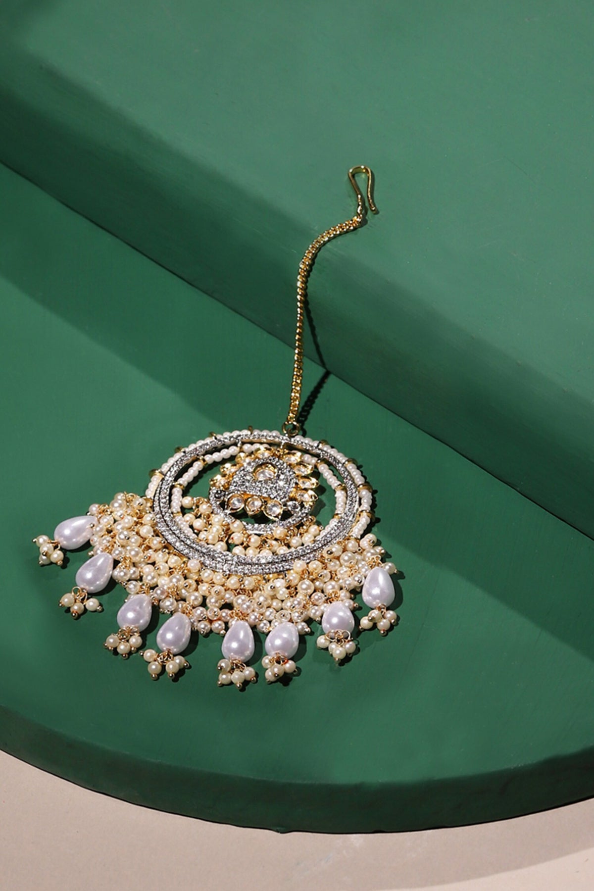 Floral Carved Maangtikka 