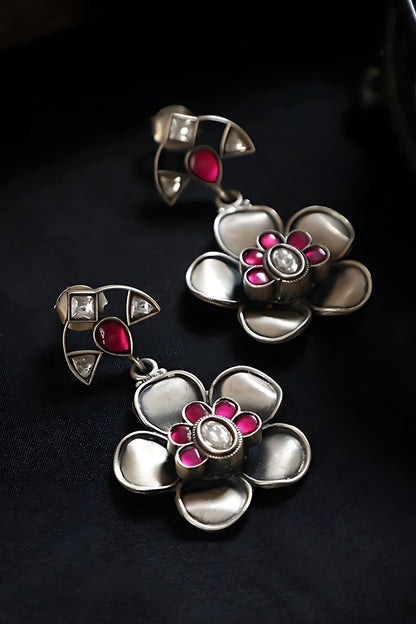 Kundan Studded Flower Earrings 