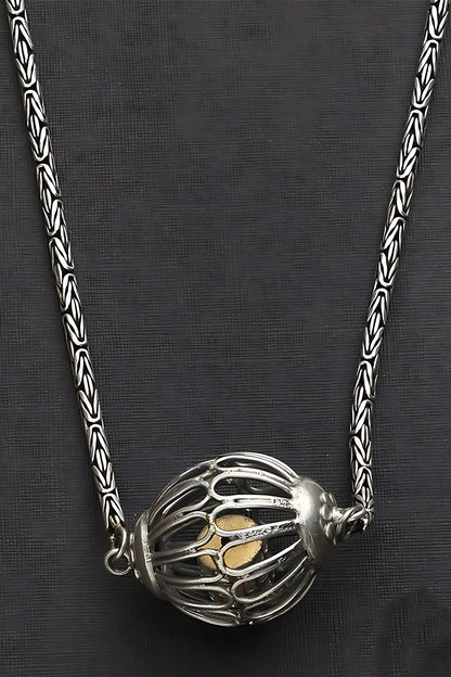 Sphere Pendant Necklace 
