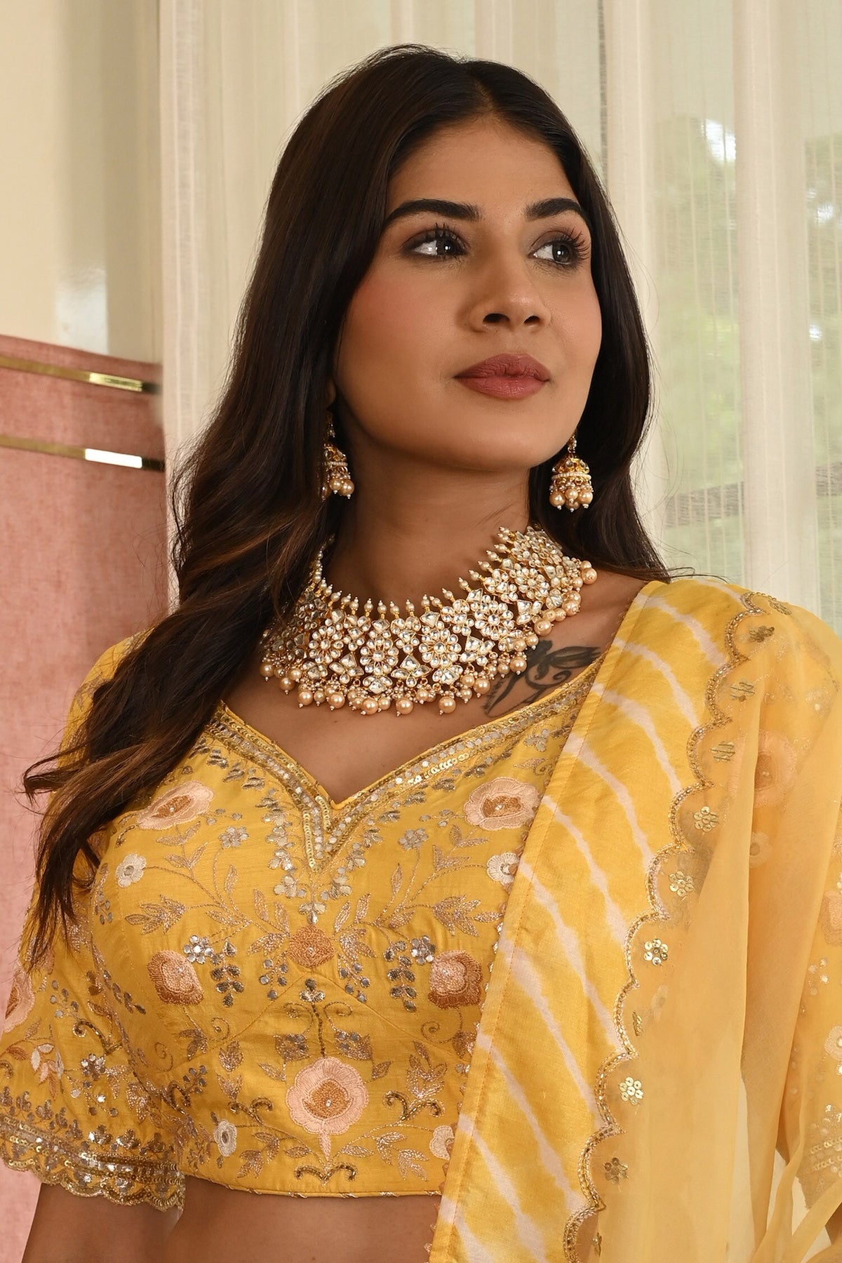 Kundan Embellished Necklace Set 