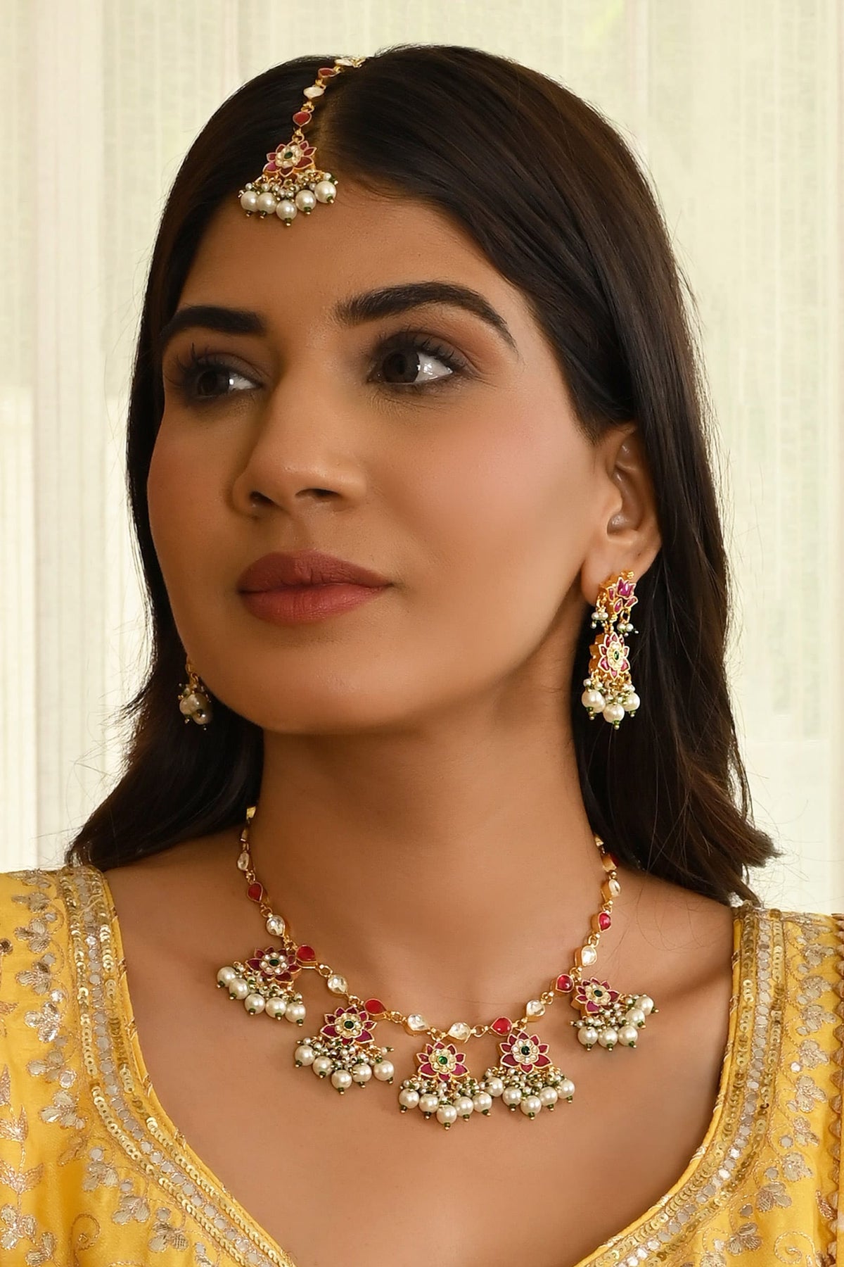 Floral Carved Necklace Set 