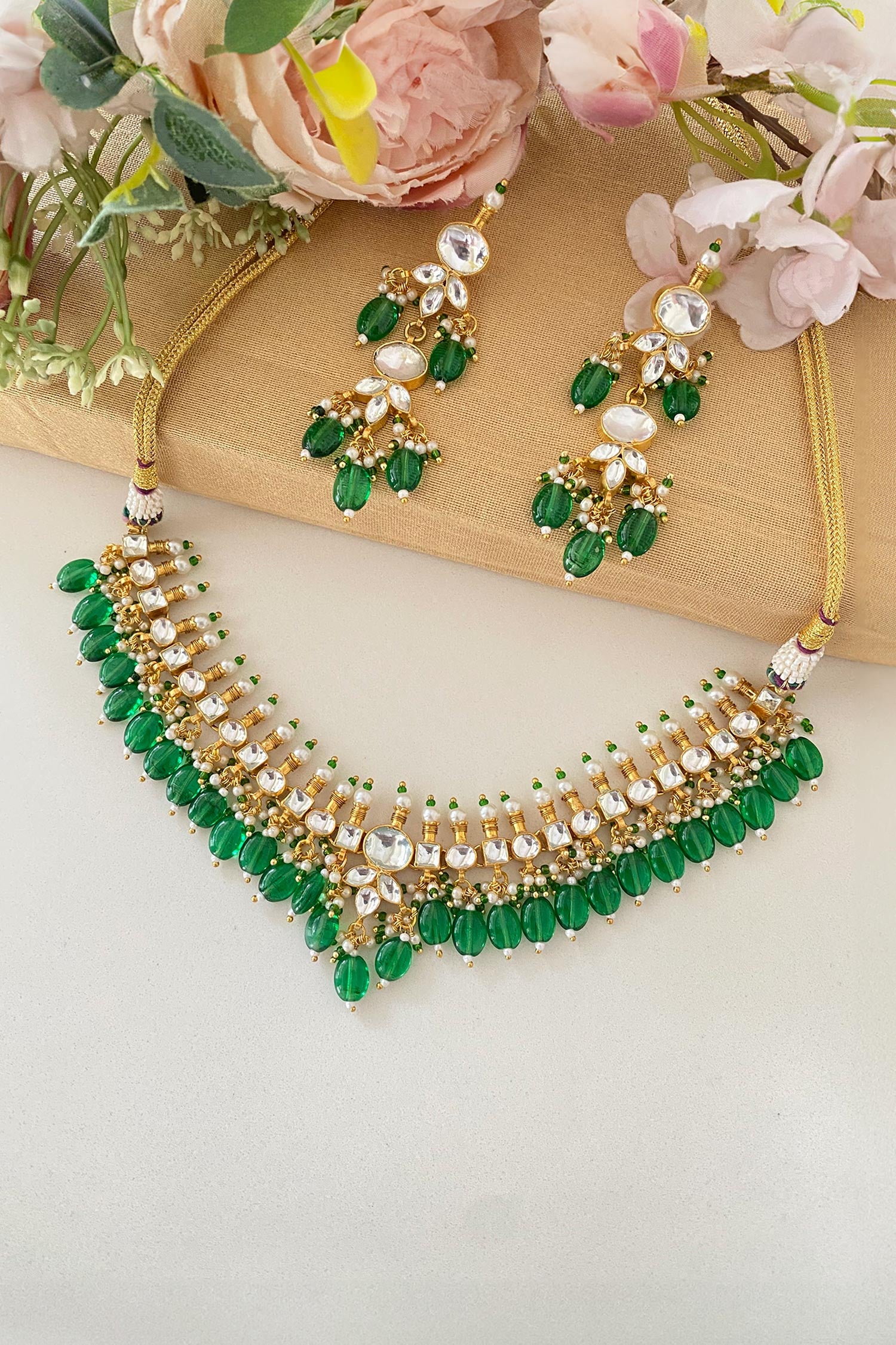 Kundan Studded Necklace Set 