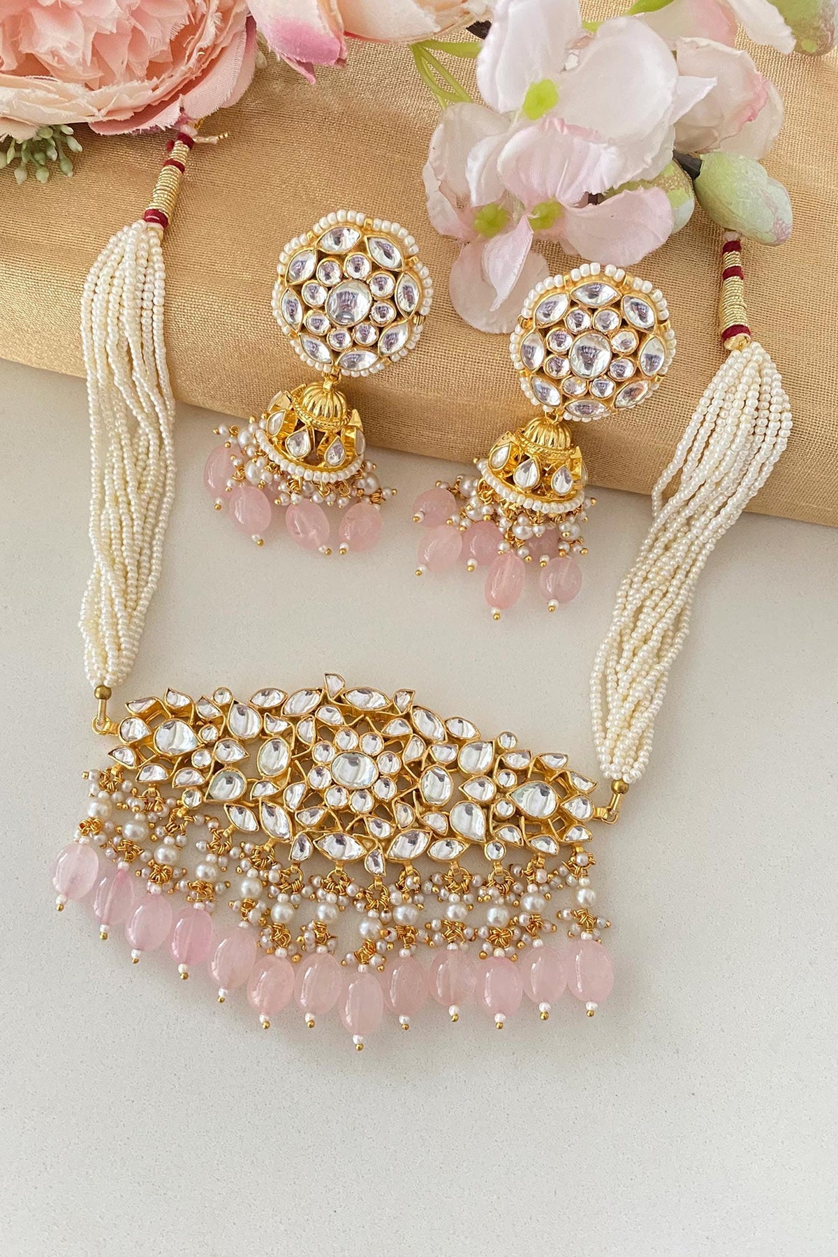 Floral Carved Cutwork Pendant Choker Set 