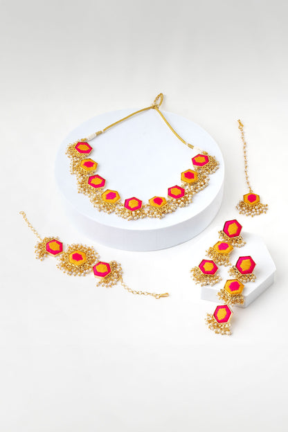 Daffodil Protea Necklace Set 