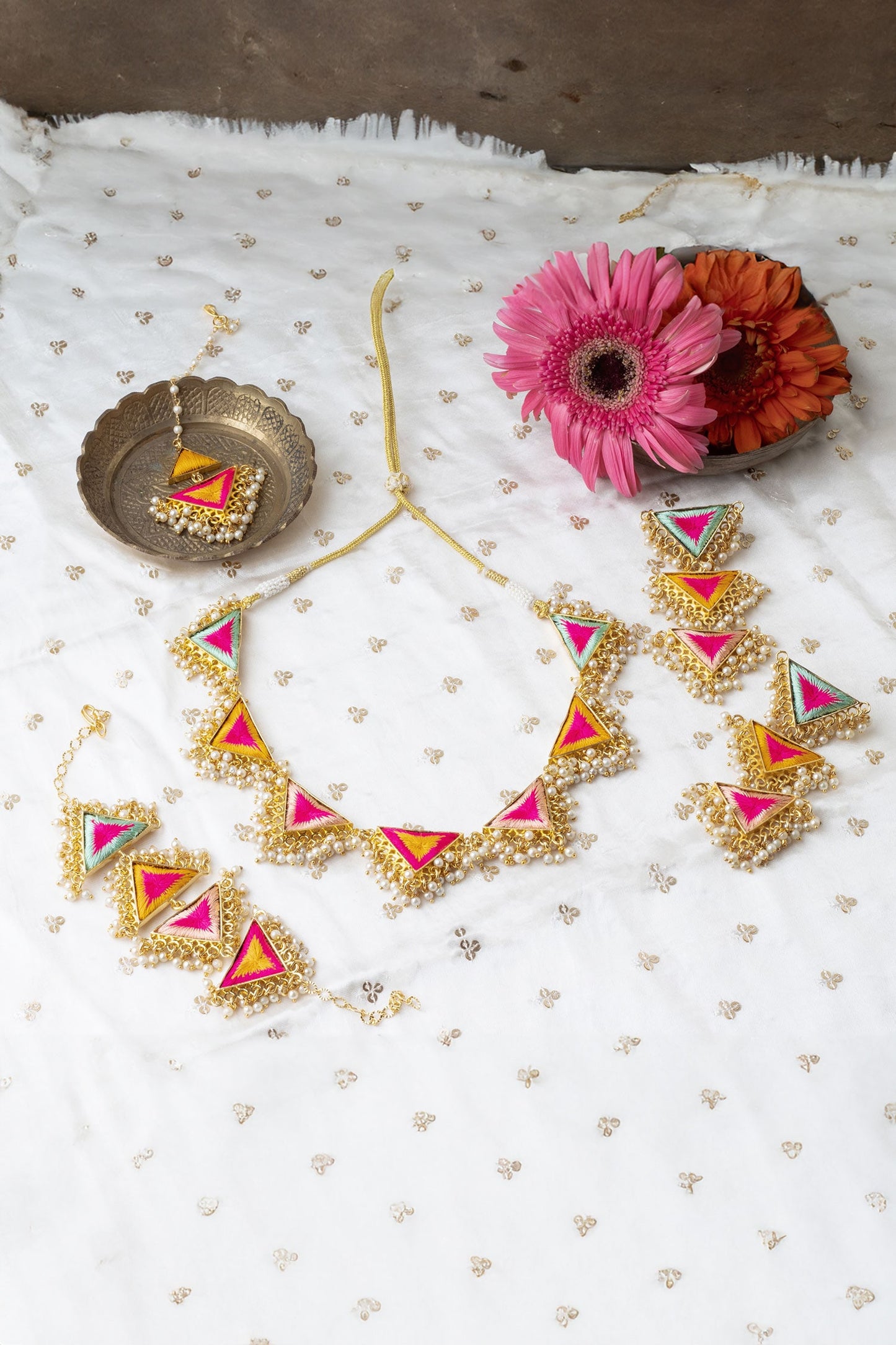 Vivid Bougainvillea Necklace Set 