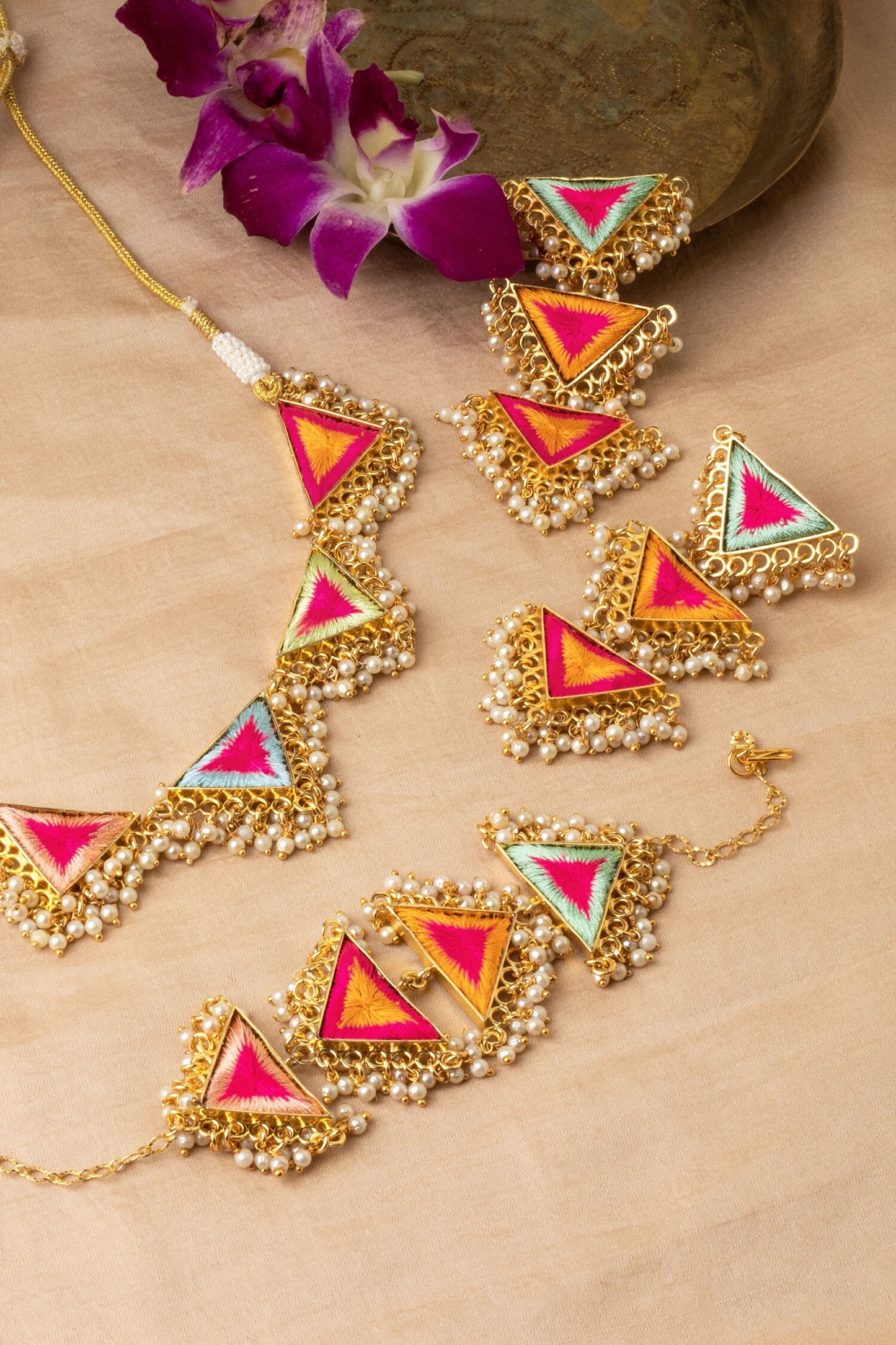 Vivid Bougainvillea Necklace Set 