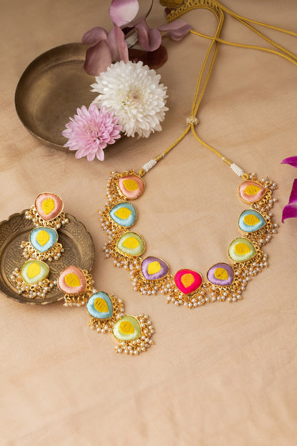 Baby Lotus Necklace Set 