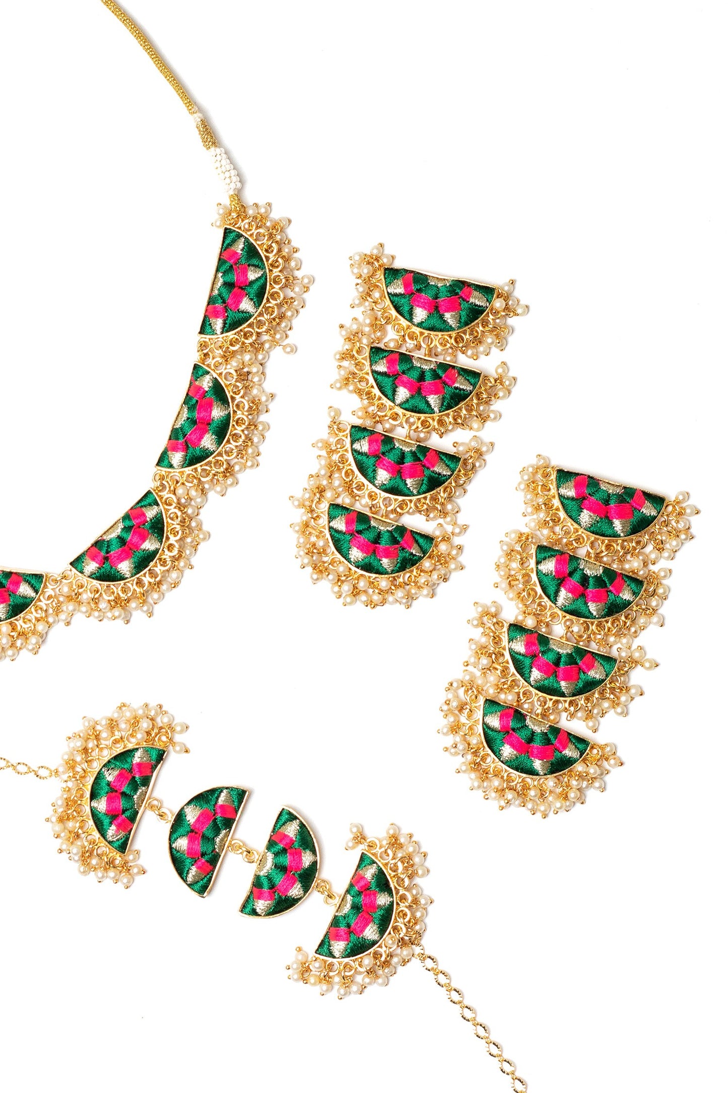 Forest Lily Semicircular Motif Necklace Set 