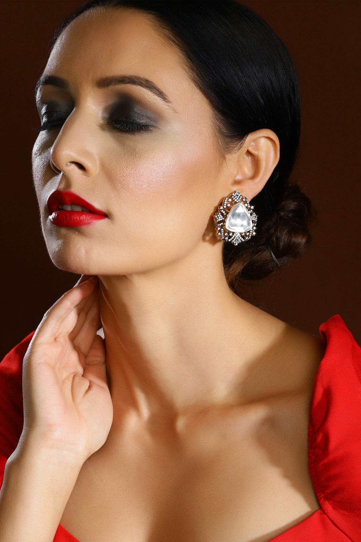 Kundan Embellished Studs 