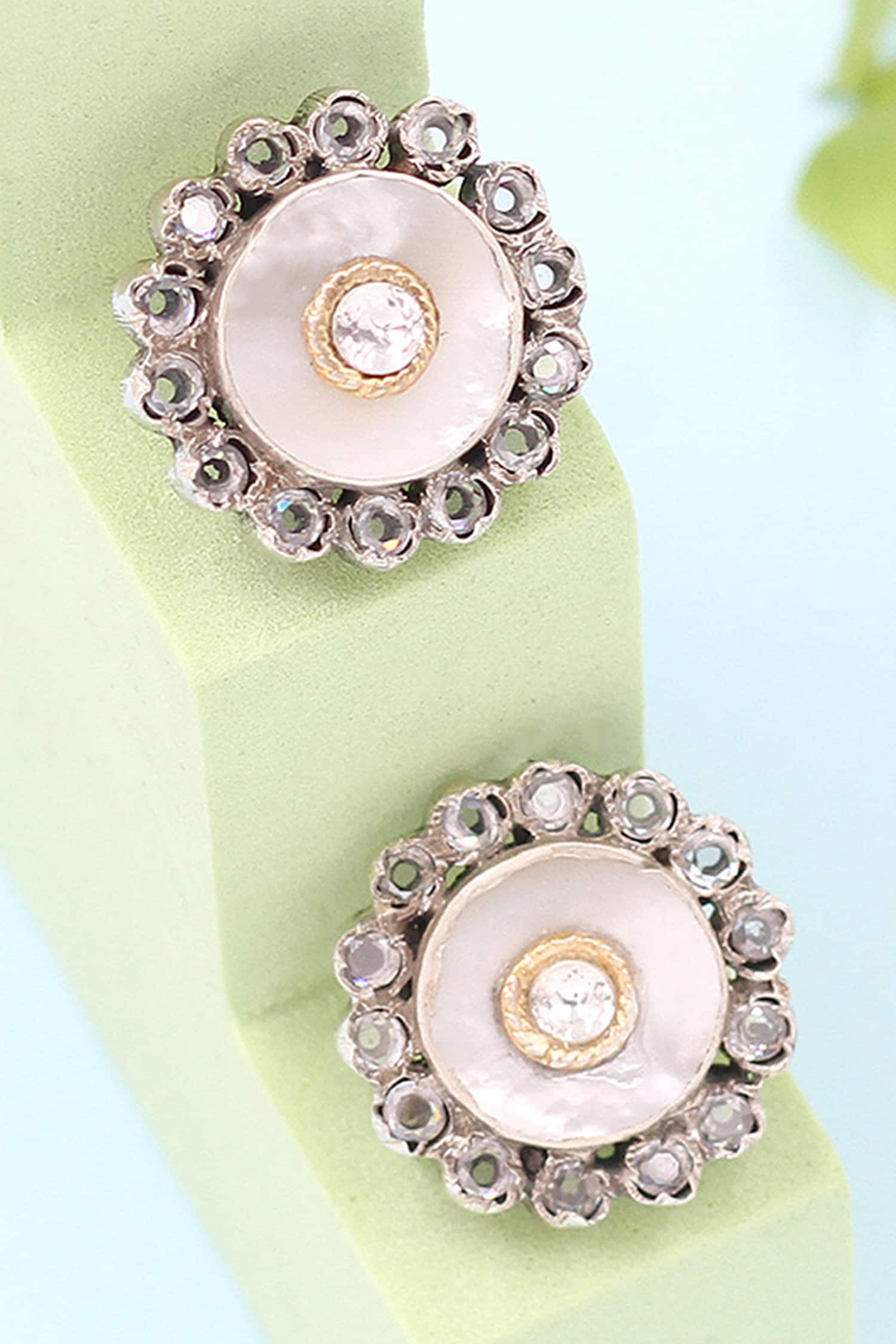 Round Shaped Earrings 