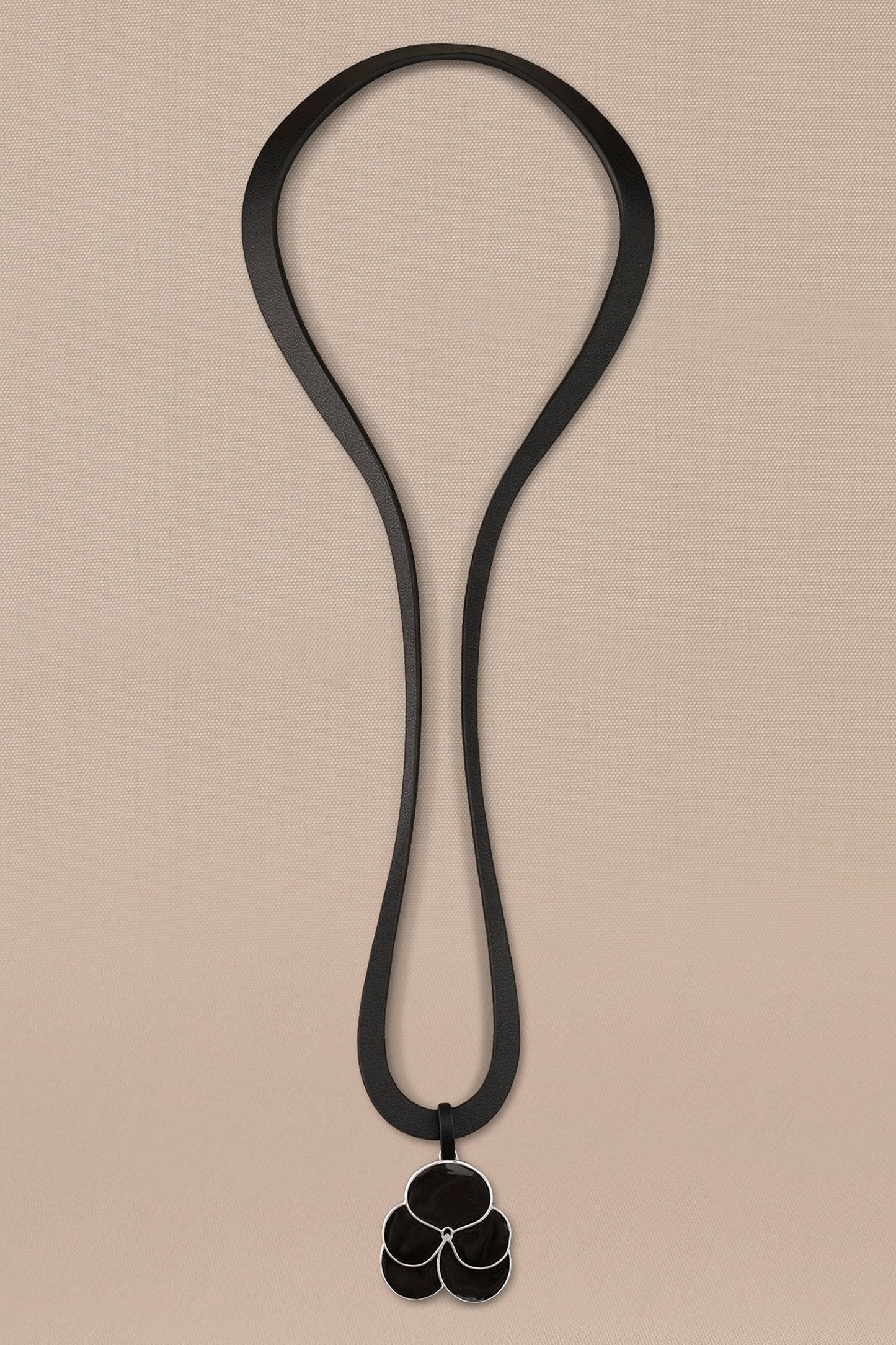 Nadira Leather Pendant Necklace 