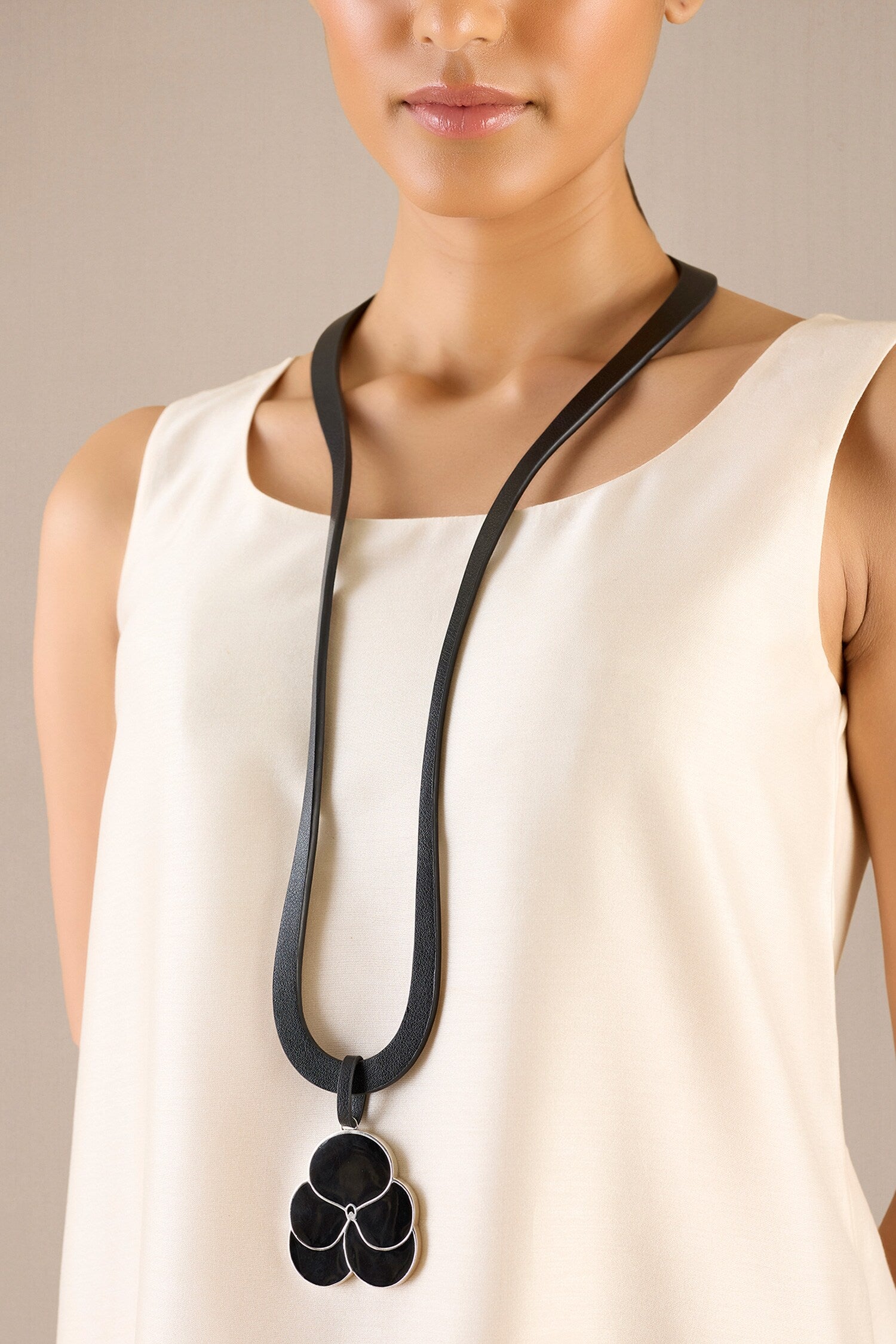 Nadira Leather Pendant Necklace 
