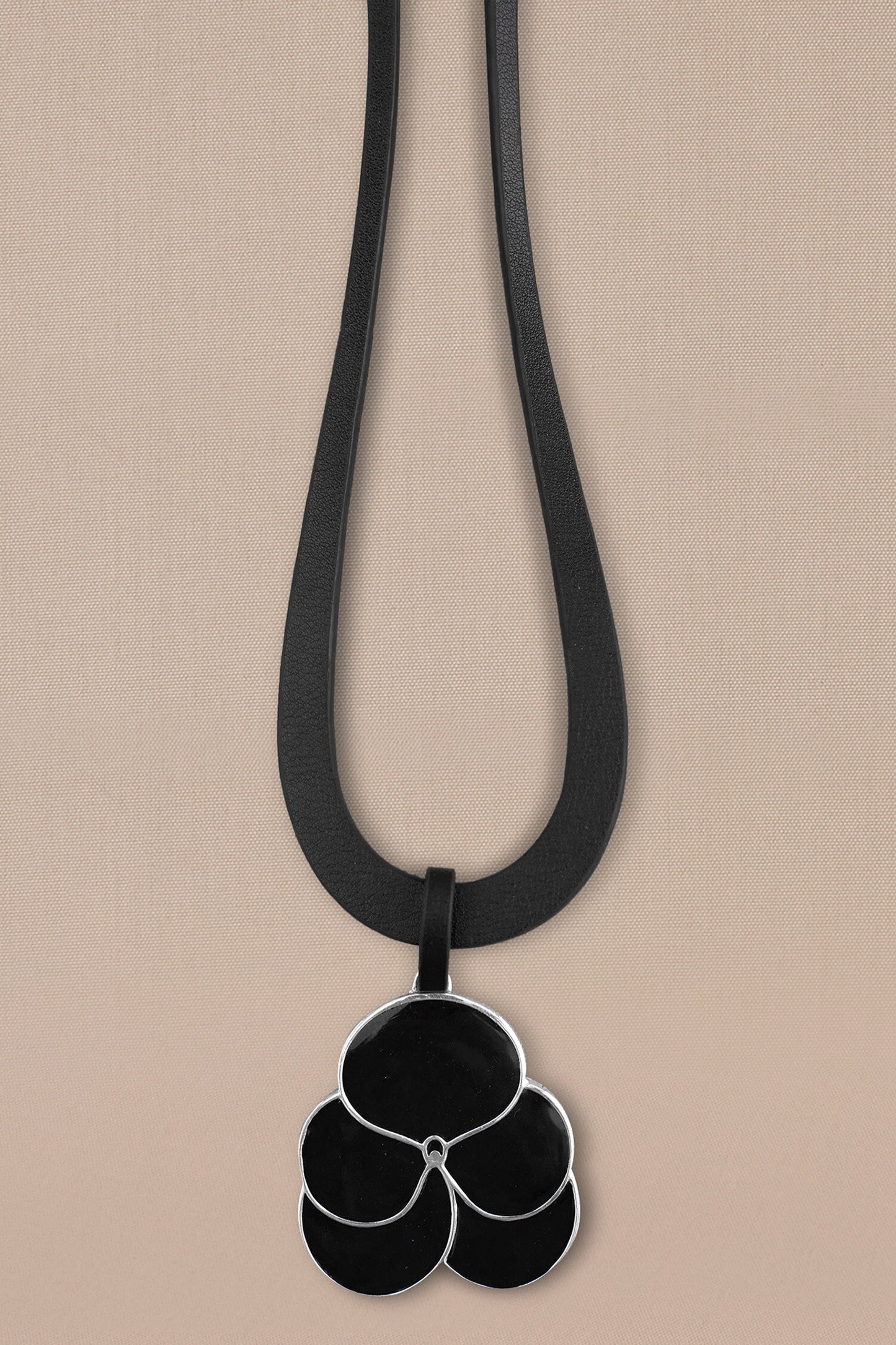 Nadira Leather Pendant Necklace 