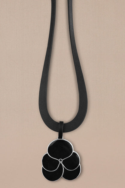 Nadira Leather Pendant Necklace 