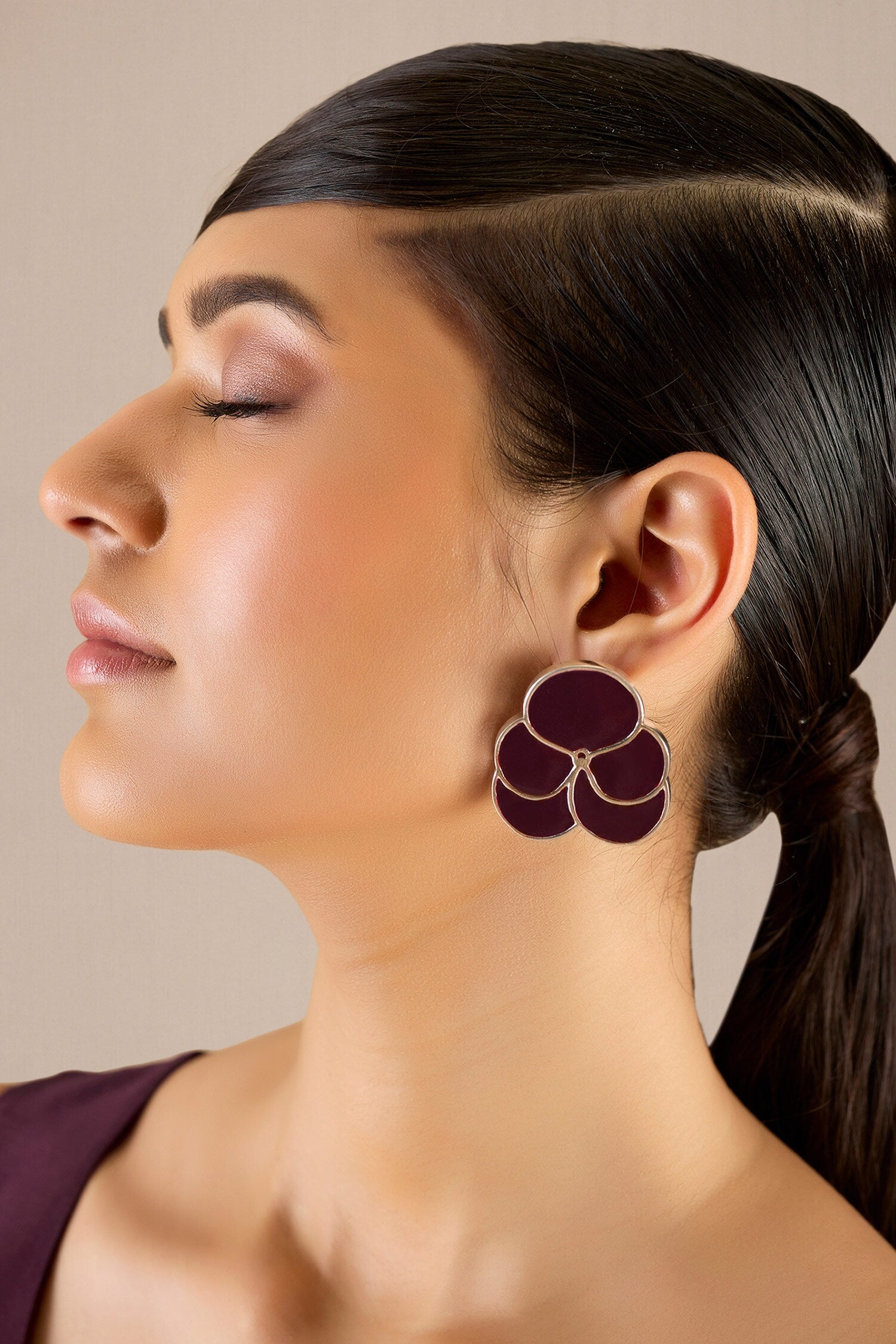 Ismat Engraved Back Enameled Earrings 