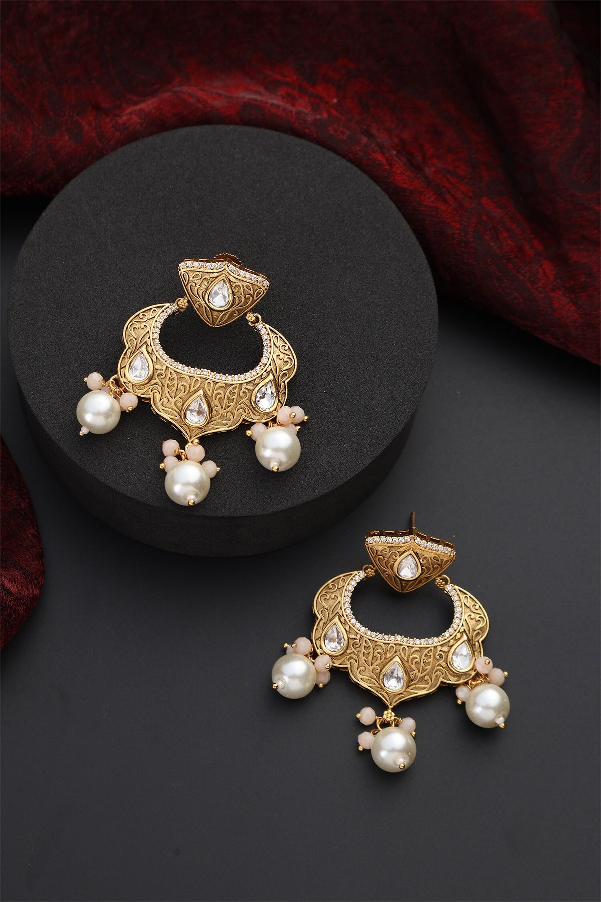 Carved Scalloped Chandbalis 