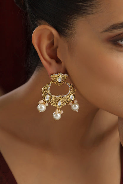 Carved Scalloped Chandbalis 