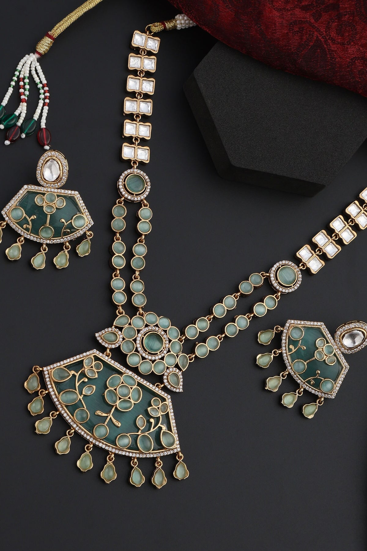 Polki Studded Floral Necklace Set 