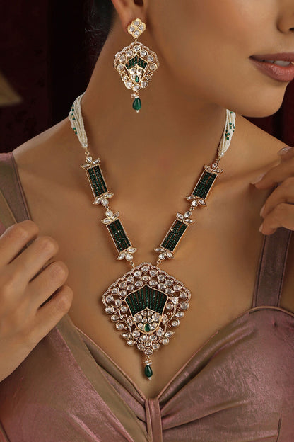 Polki Studded Pendant Necklace Set 