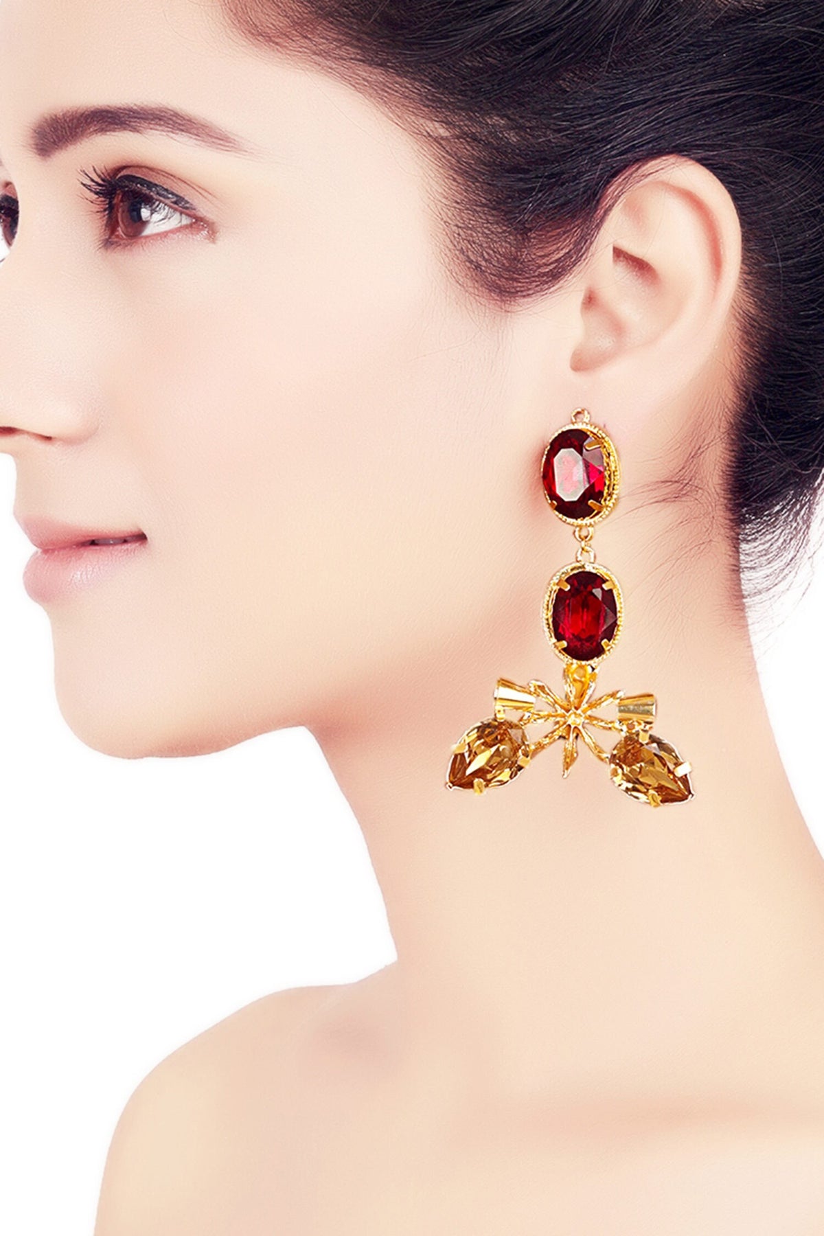 Carved Abstract Embellished Earring 