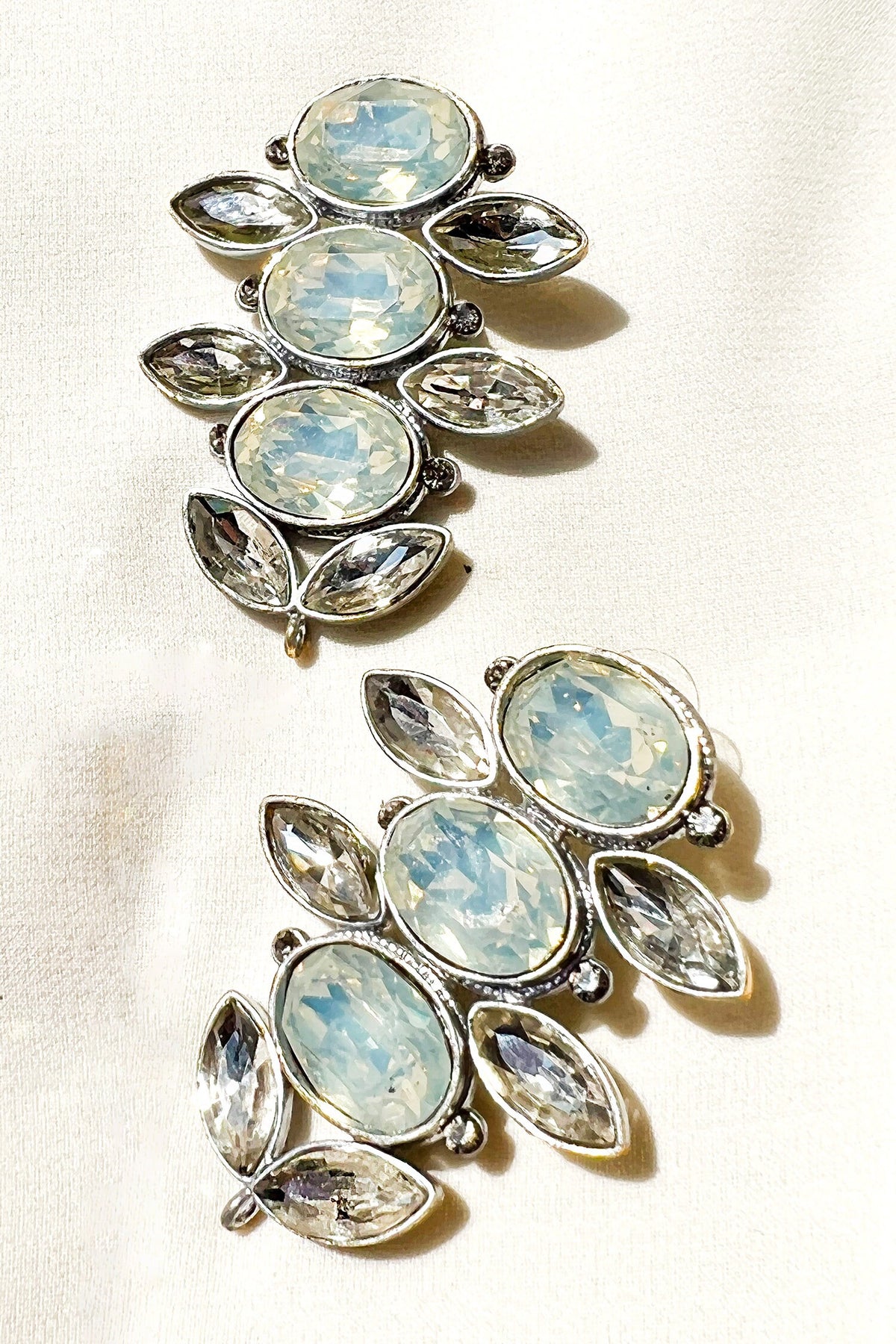 Abstract Motif Vitis Vinifera Earrings 