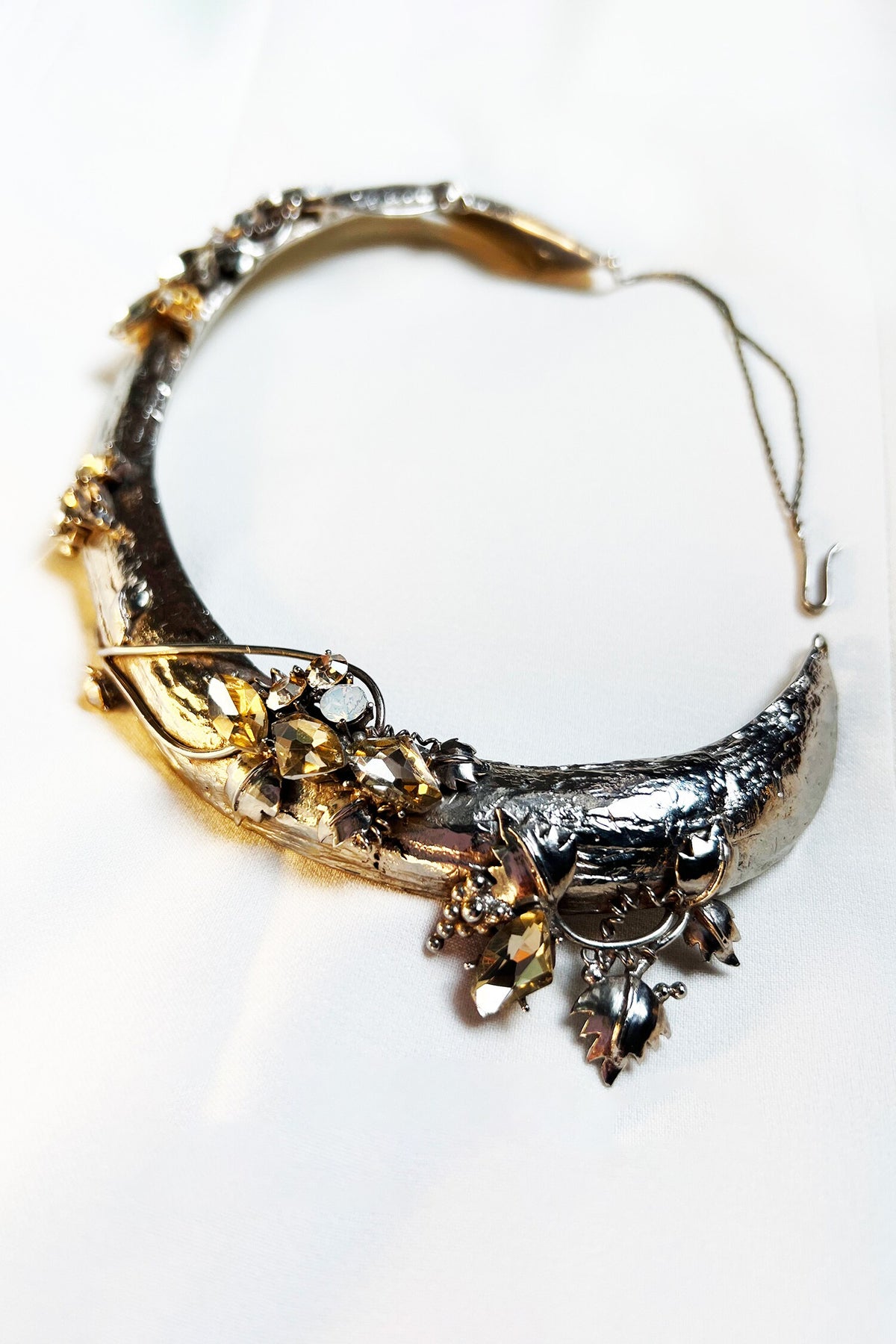 Vitis Vinifera Choker 