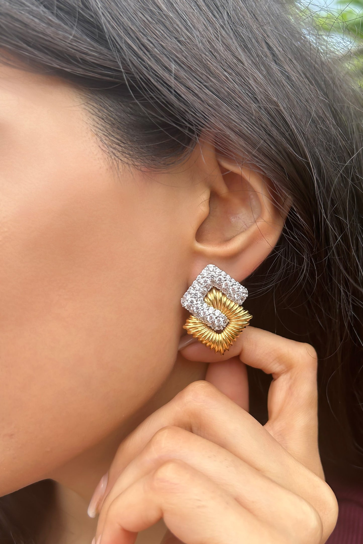 Gloria Textured Earrings 