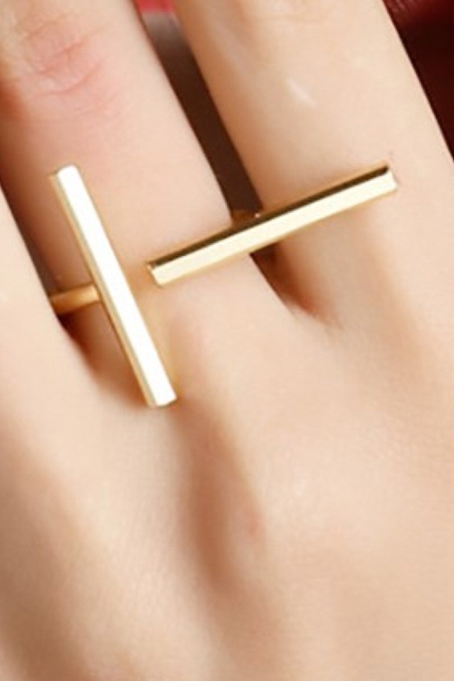 Jadoo Stripe Carved Ring 
