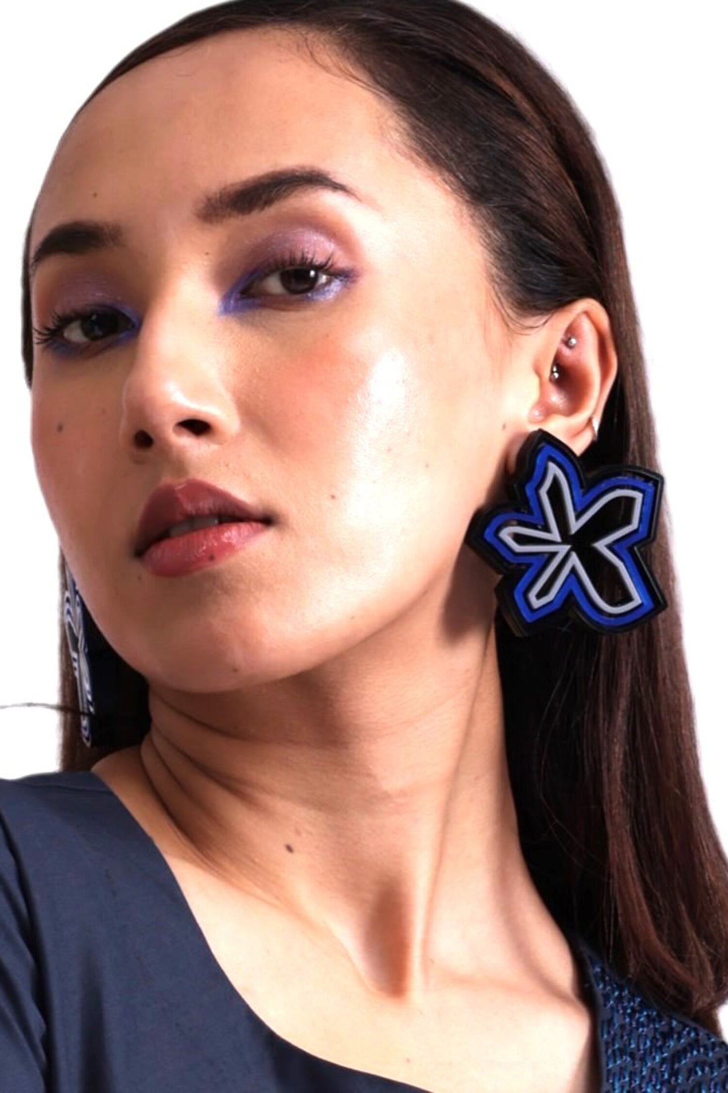 Color Block Pompon Earrings 