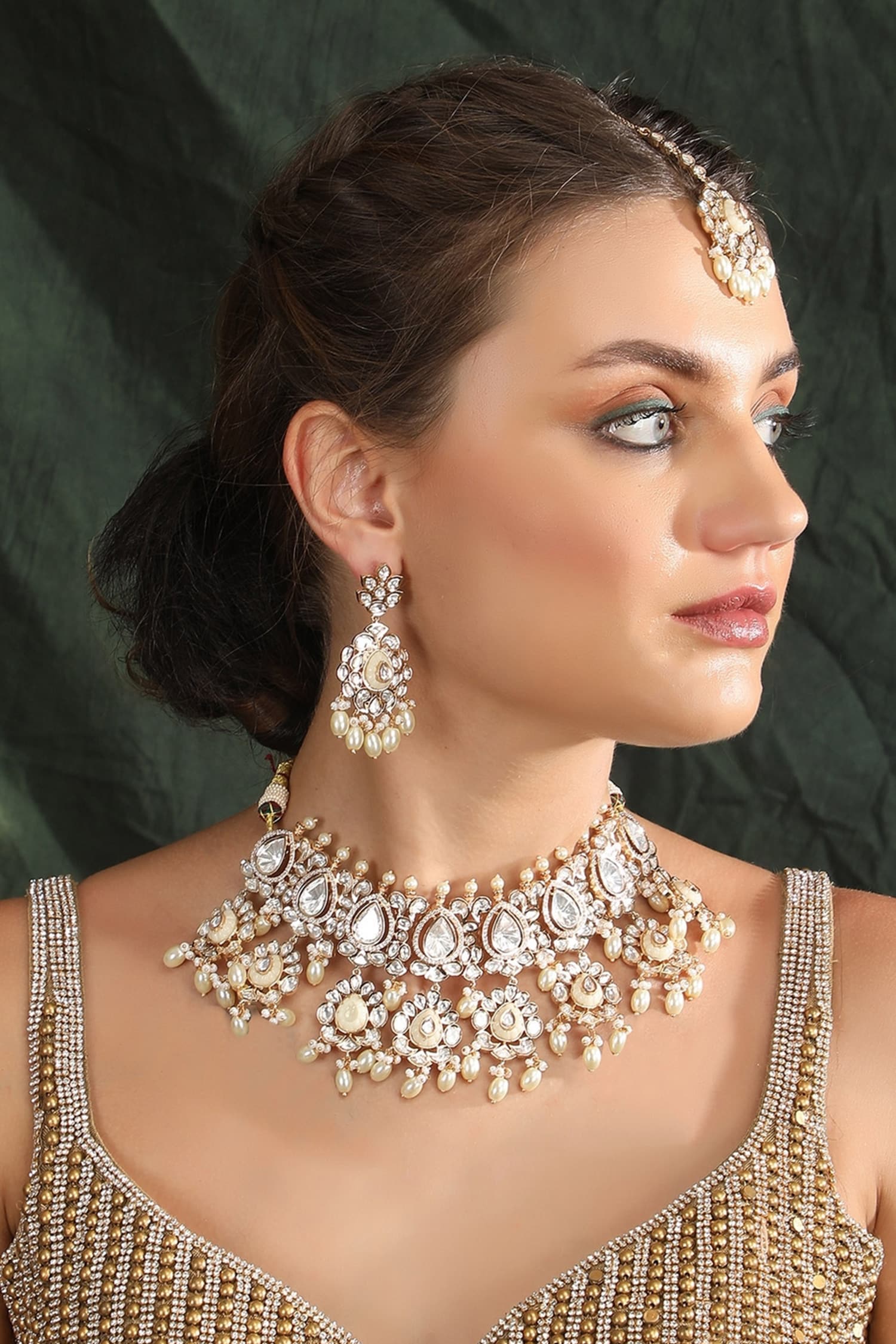 Crystal Studded Drop Pattern Choker Set 