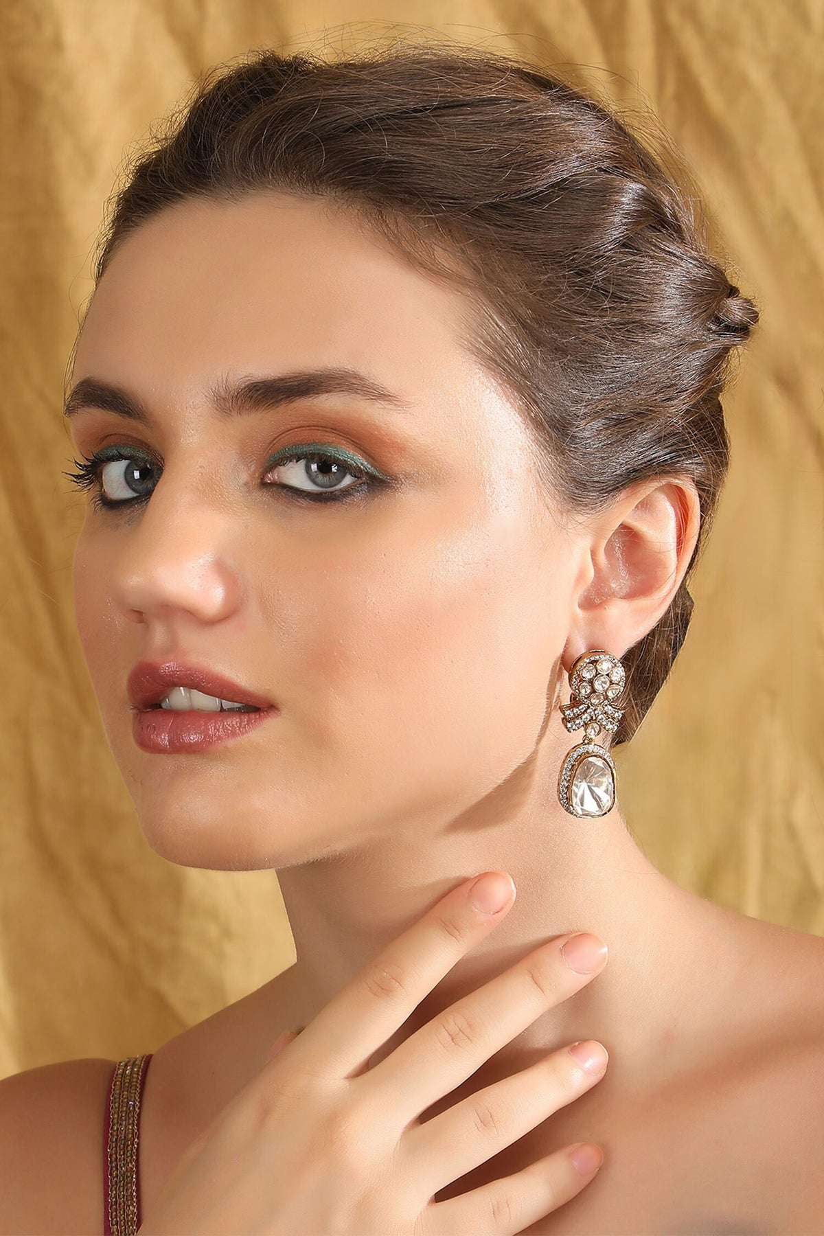 Floral Crystal Studded Earrings 