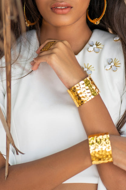 Baro Textured Cuff 