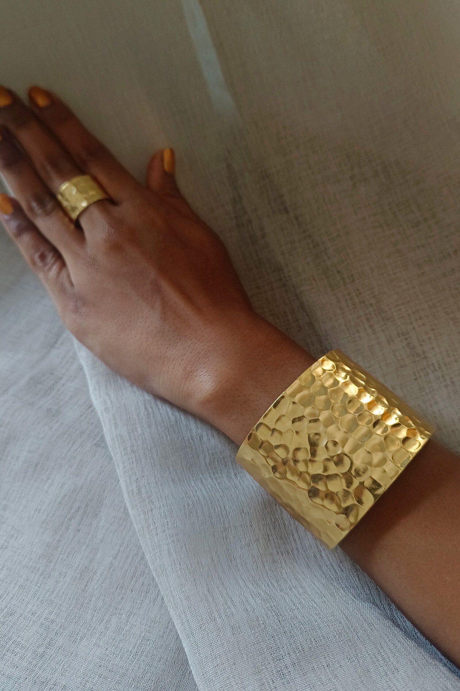 Baro Textured Cuff 