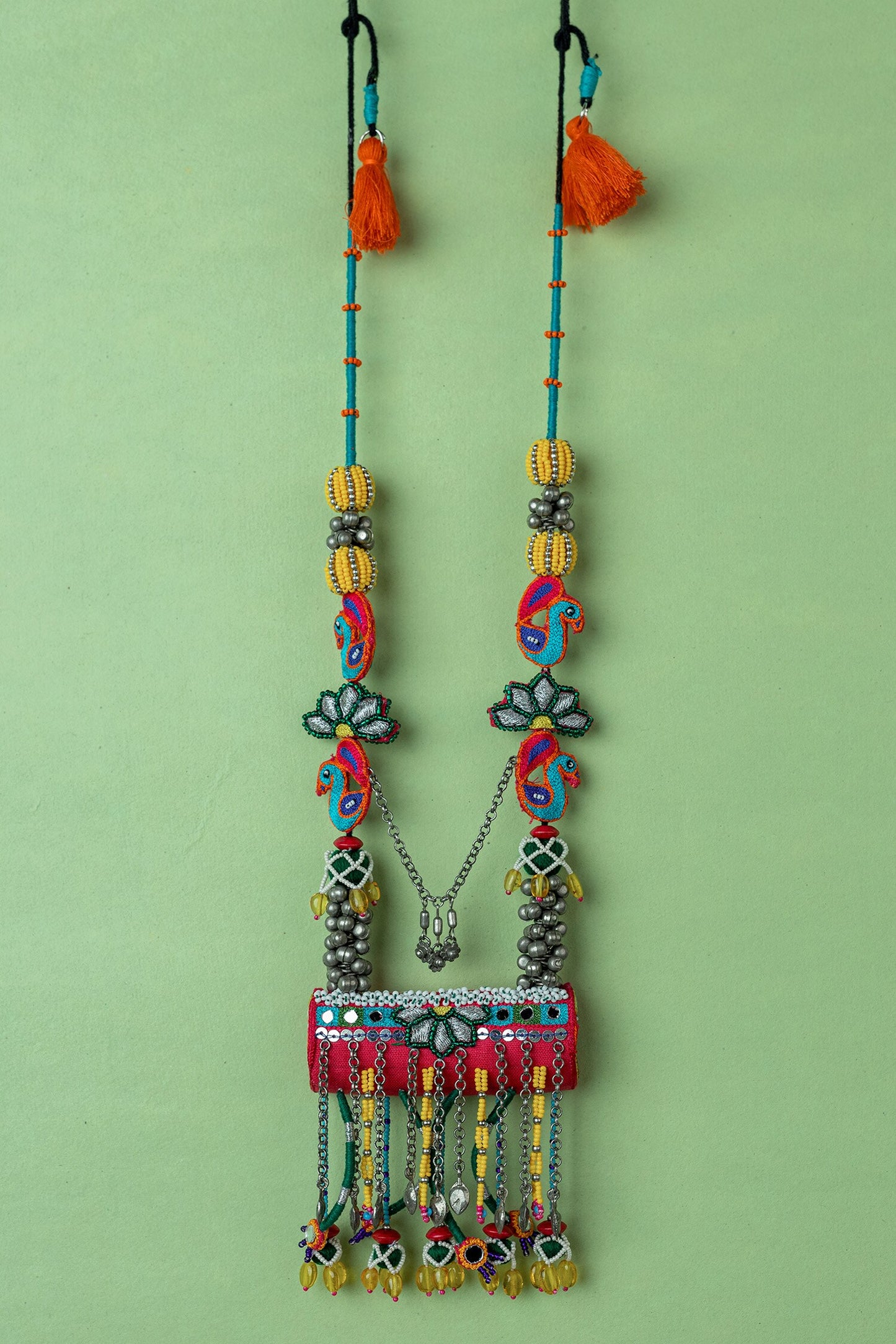 Mathakuut Cylindrical Pendant Necklace 
