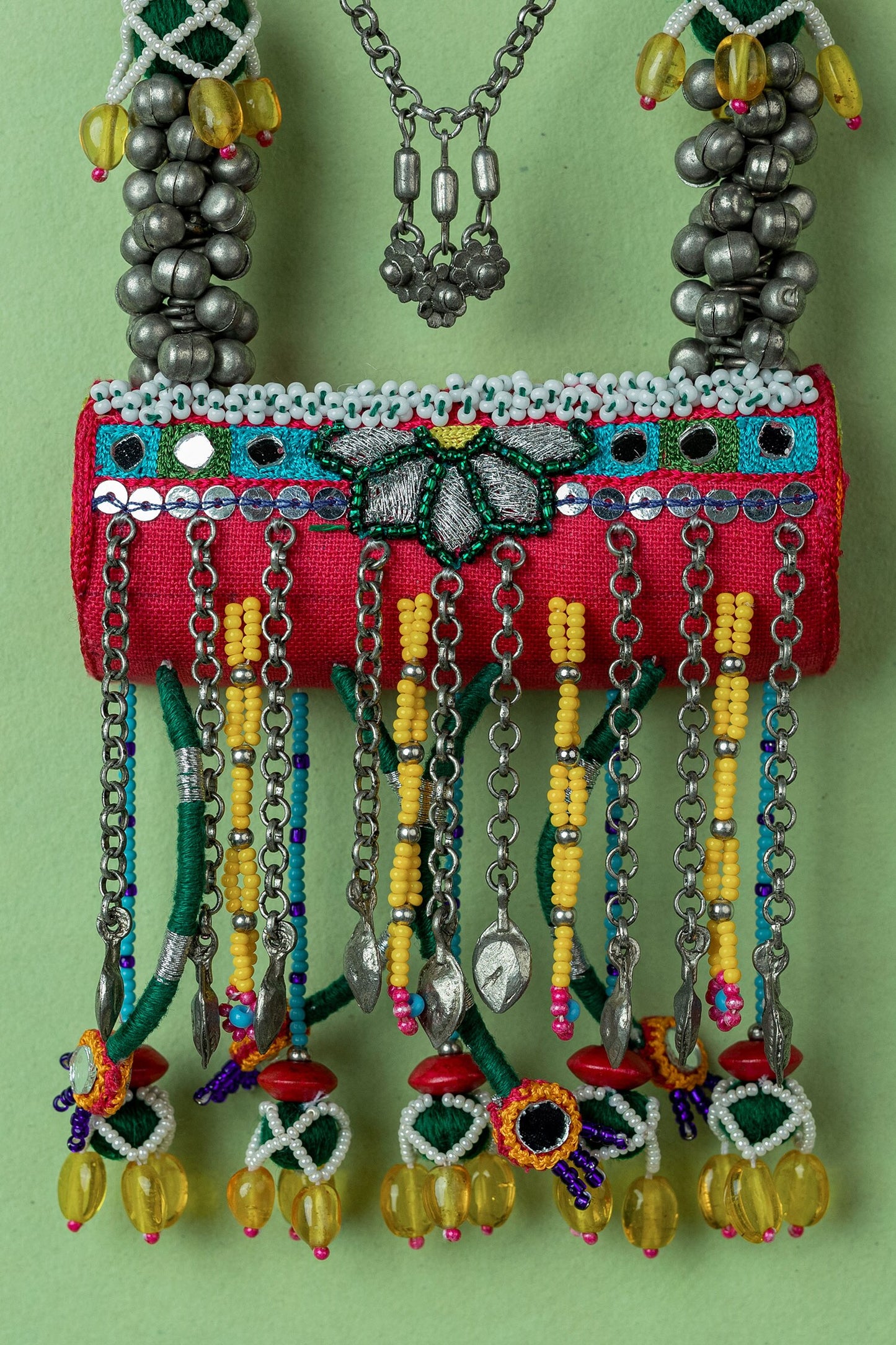 Mathakuut Cylindrical Pendant Necklace 