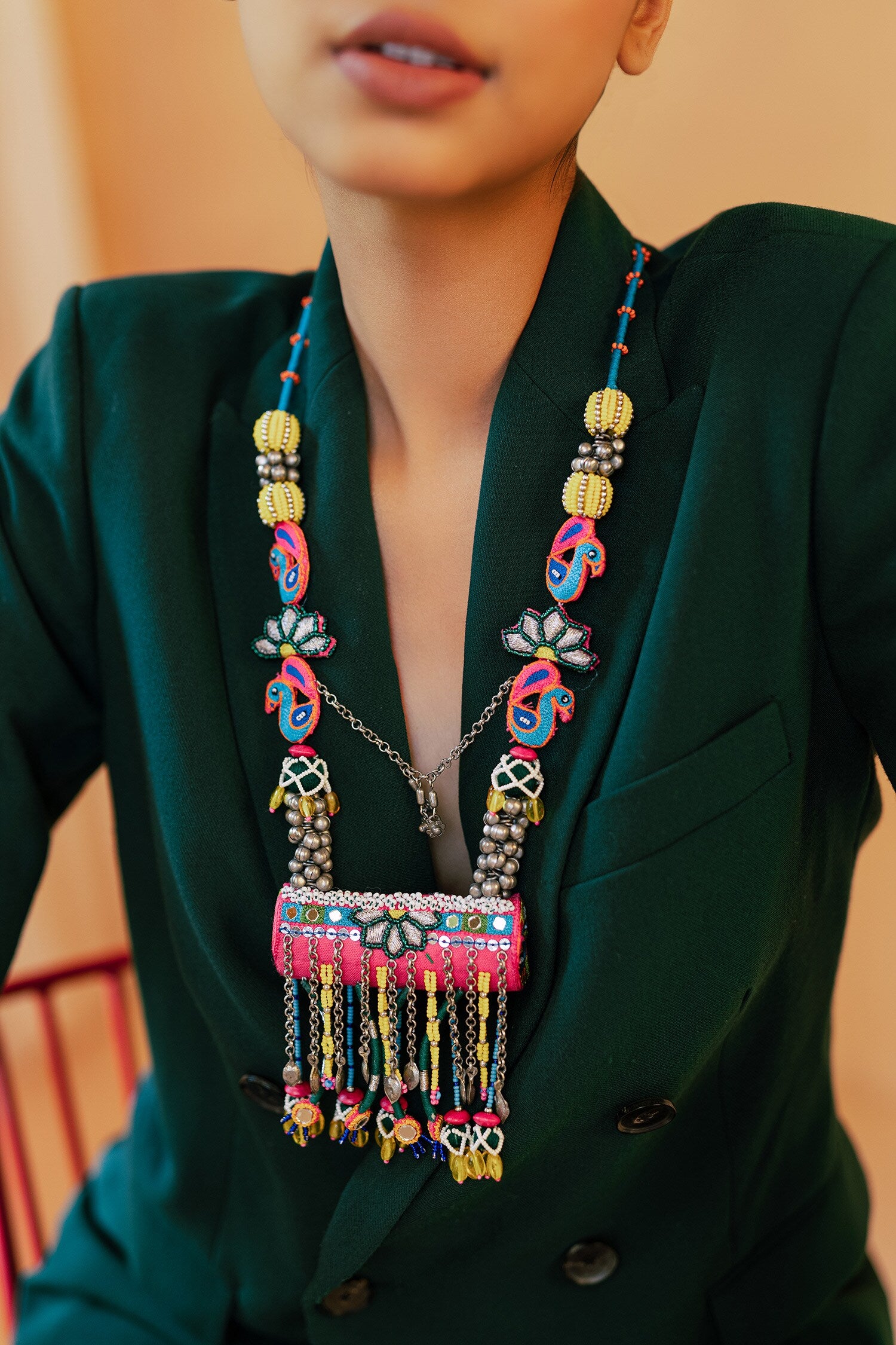 Mathakuut Cylindrical Pendant Necklace 