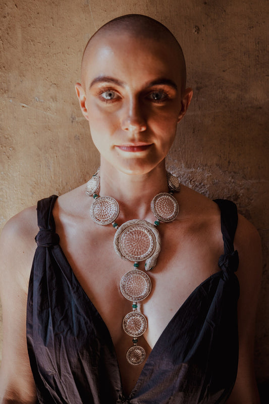 Palatial Quartz Serpentine Long Necklace 