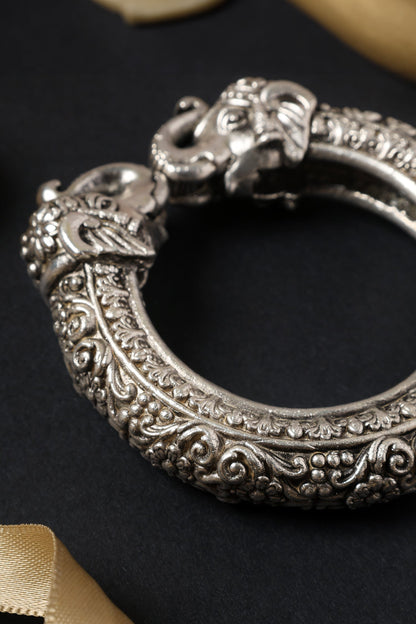 Elephant Carved Vintage Temple Kada-Single Pc 