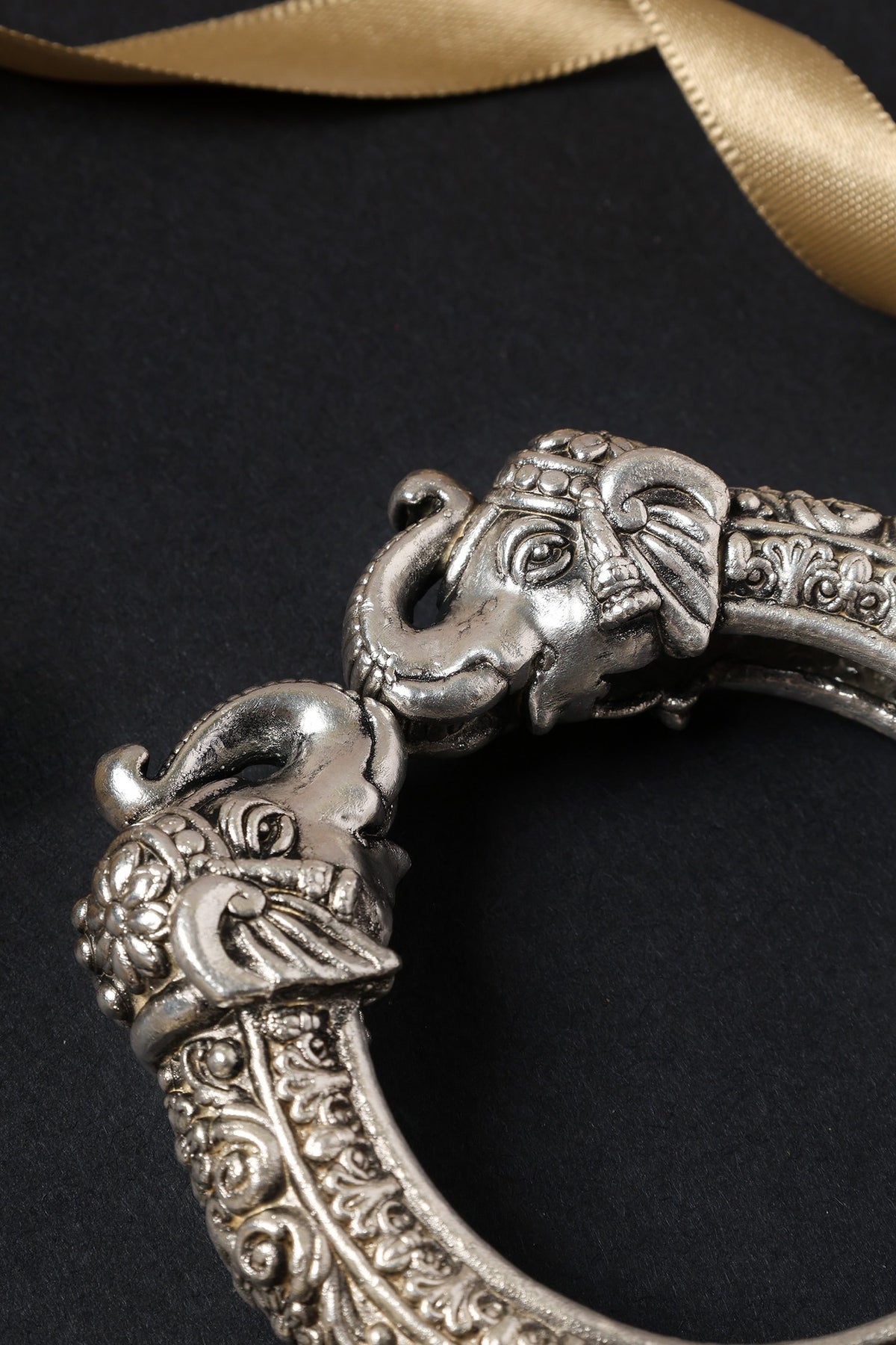 Elephant Carved Vintage Temple Kada-Single Pc 