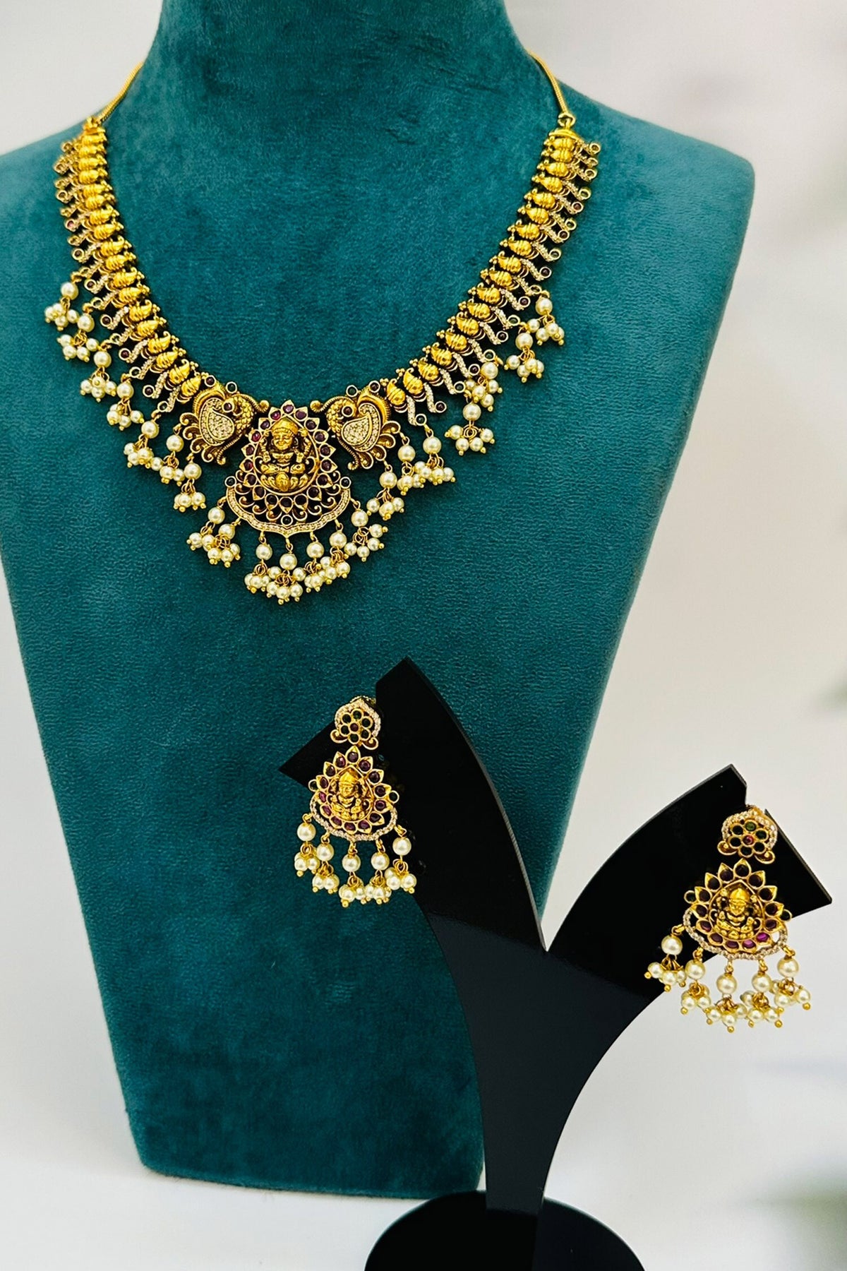 Sacred Aura Peacock Carved Necklace Set 