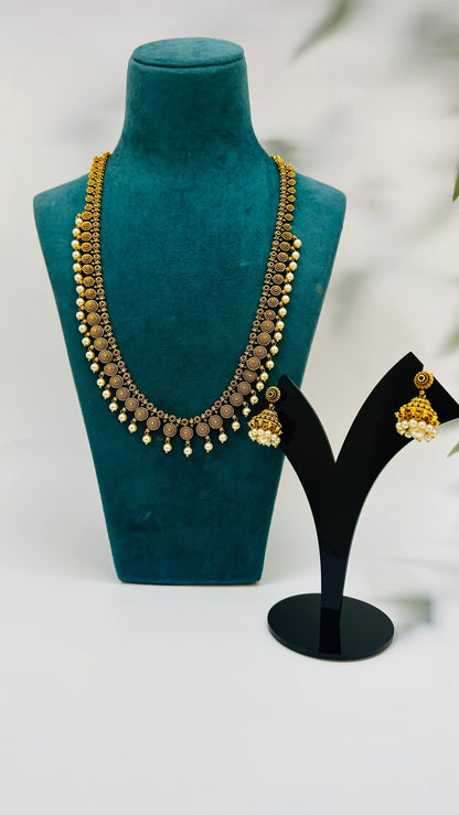 Heritage Bliss Stone Studded Necklace Set 