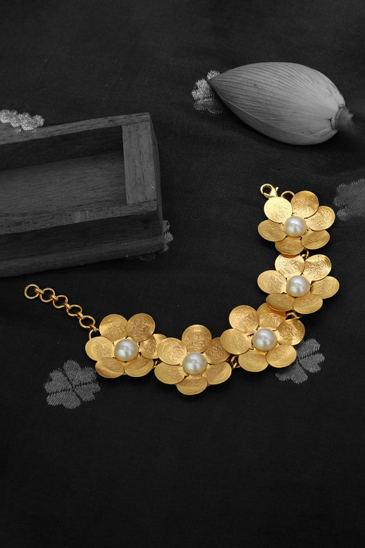 Primrose Carved Bracelet 