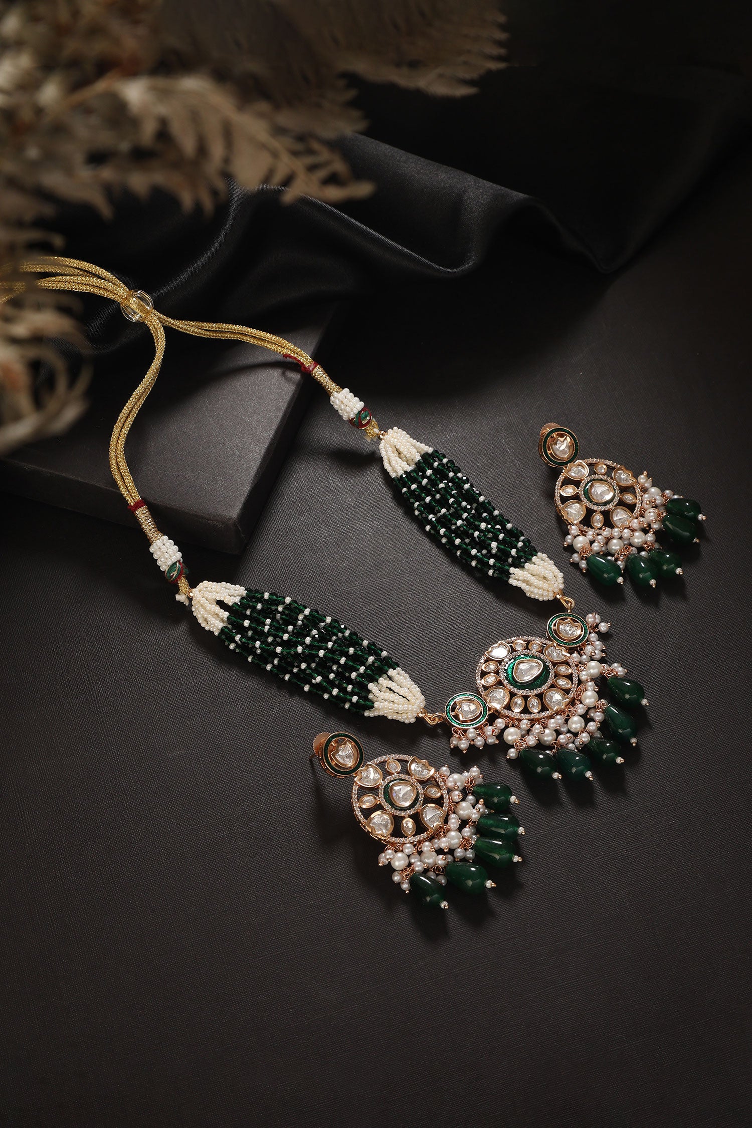 Utsav Kundan Embellished Choker Set 