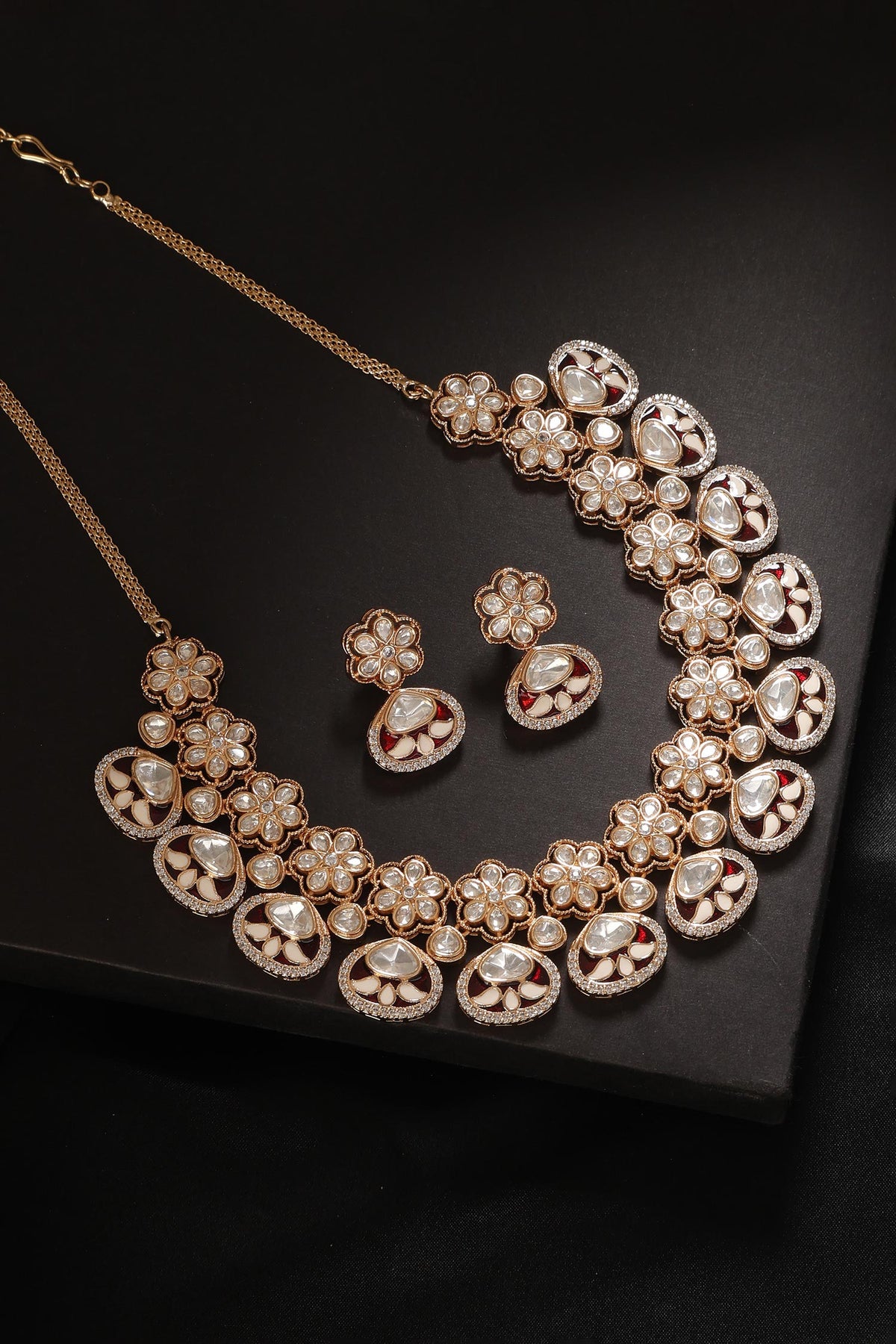Maharani Floret Carved Necklace Set 